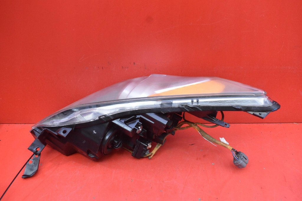 REFLEKTOR right light front lens EU BDG7-51030 MAZDA 3 2 II BL 09-13
