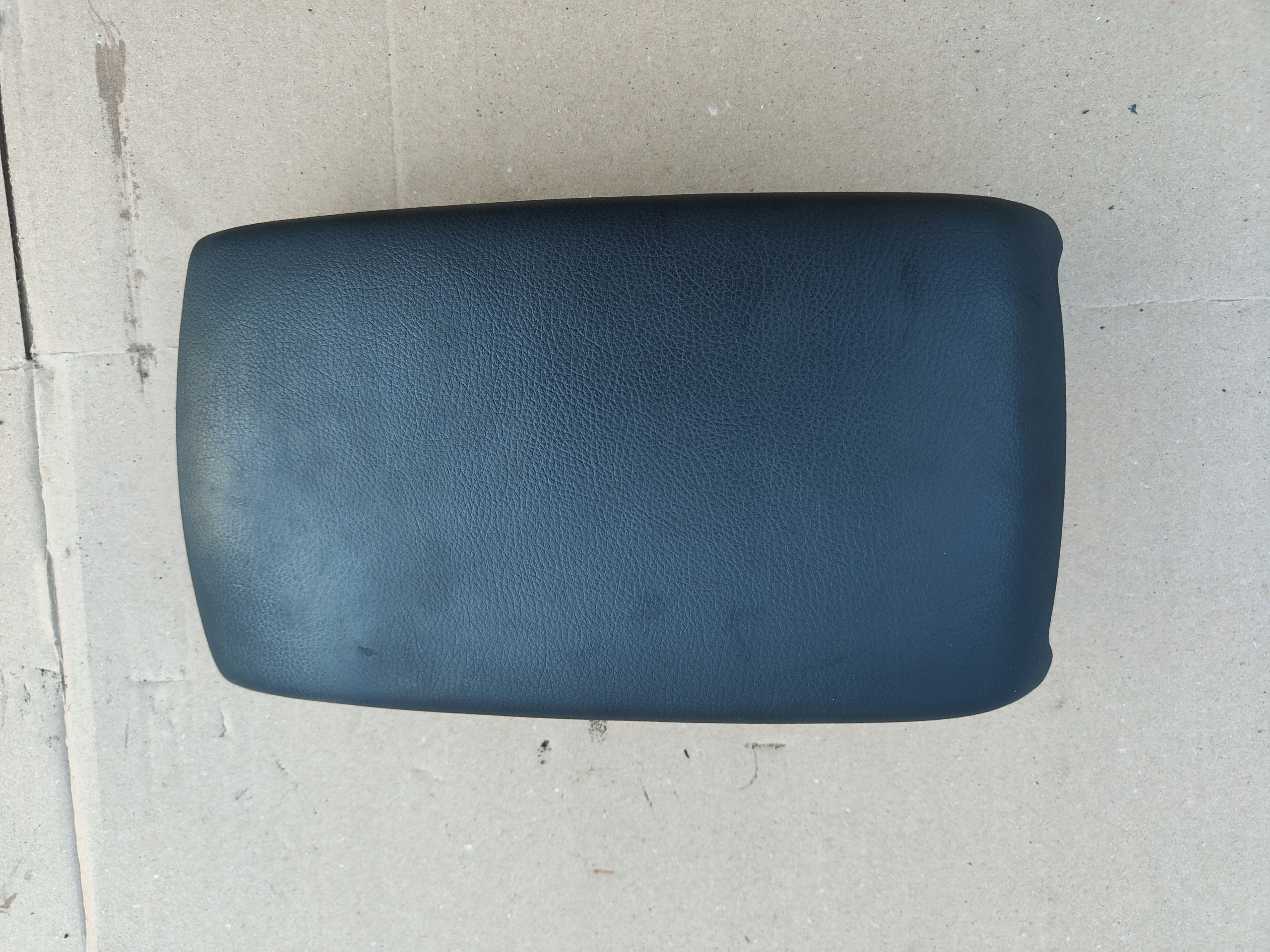 Підлокітник Шкіряний-Mazda II 3 BL 09-14 Eu