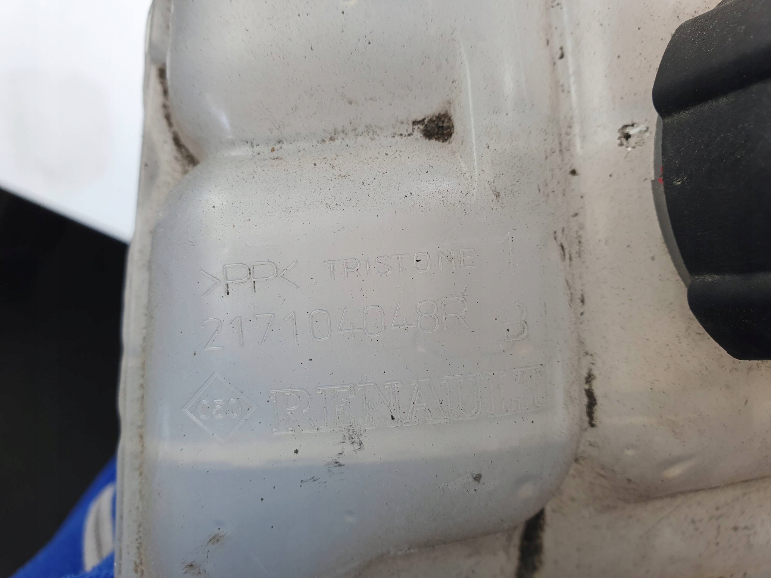 Réservoir eau 217104048R RENAULT MEGANE IV