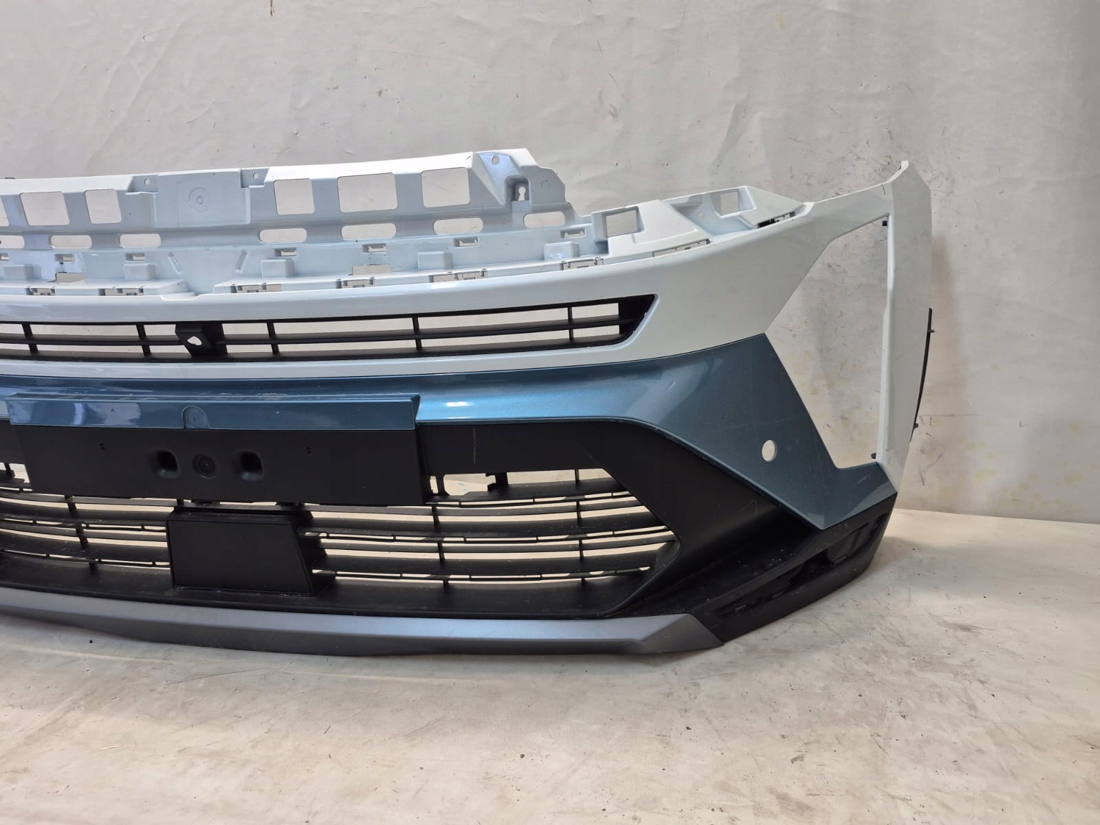 RENAULT CAPTUR II 2 LIFT 24- bumper front front PDC