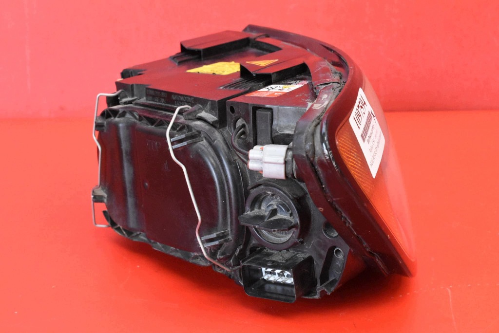 REFLEKTOR right light front lens XENON EU 30698890 VOLVO V50 03-11