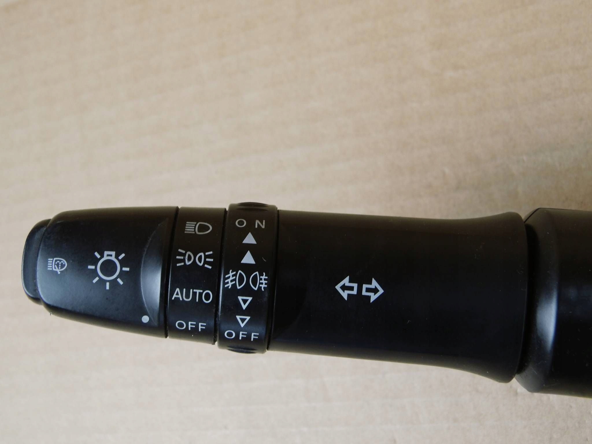 Mitsubishi Outlander Pulsante migaczy interruttore luci DEVIO LUCI DEVIO 8600A326