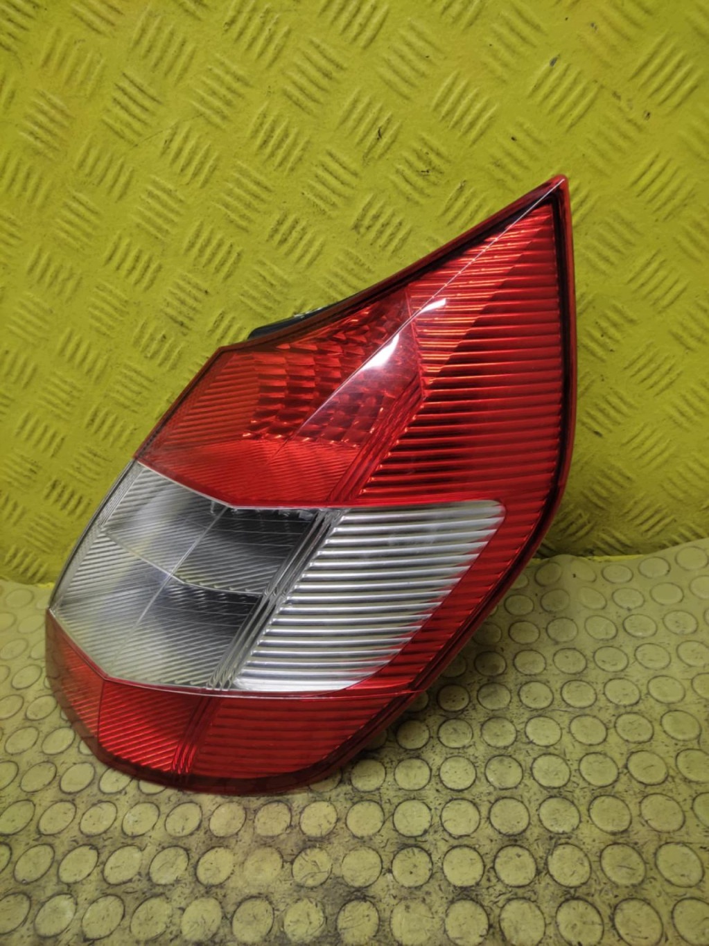 RENAULT SCENIC II light right rear part 8200493375