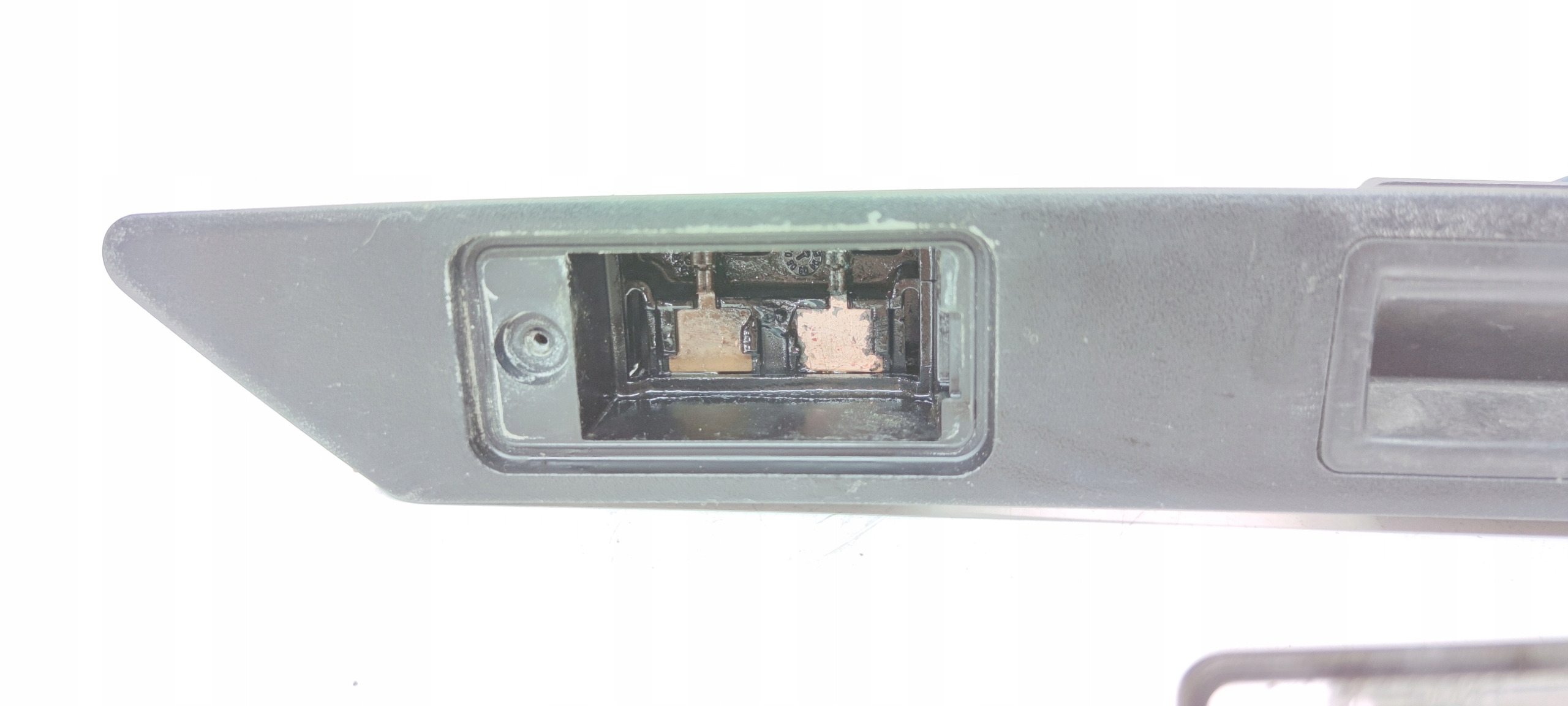 PODSWIETLENIE PANNEAU COUVERTURE AUDI A3 8P 8P0827574 *4*