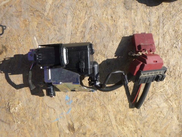 PUSZKA BEZPIECZNIKÓW KLEMA NISSAN MICRA K14 V