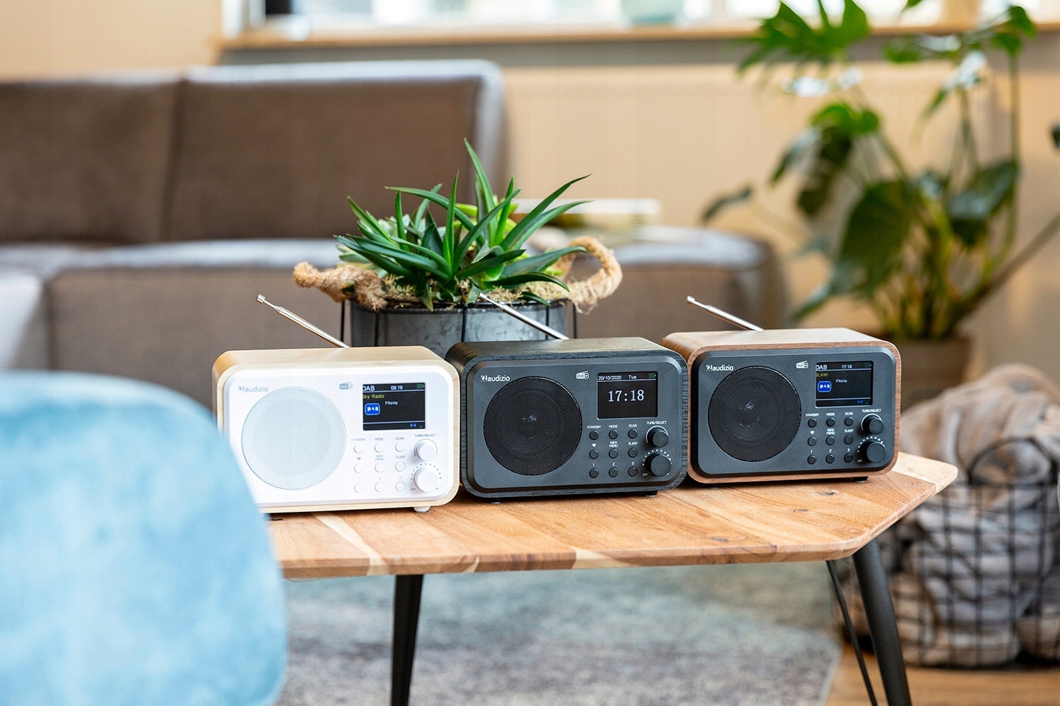 Radio cyfrowe DAB+ z akumulatorem FM BLUETOOTH USB Kod producenta 102.212