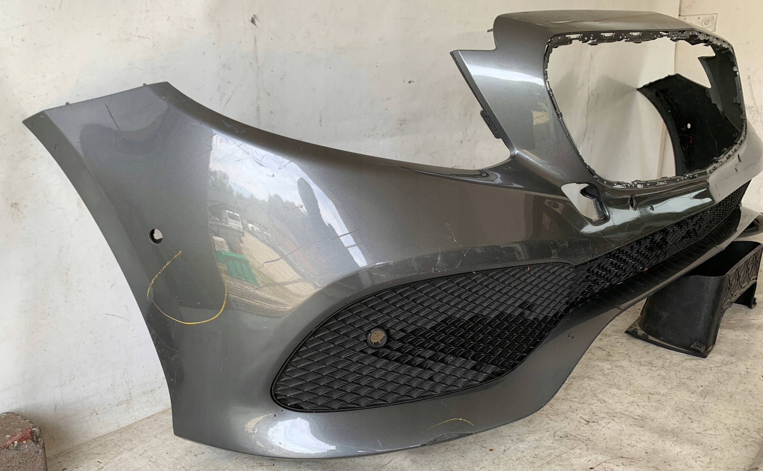 bumper front front MERCEDES E-KLASA 213 PDC