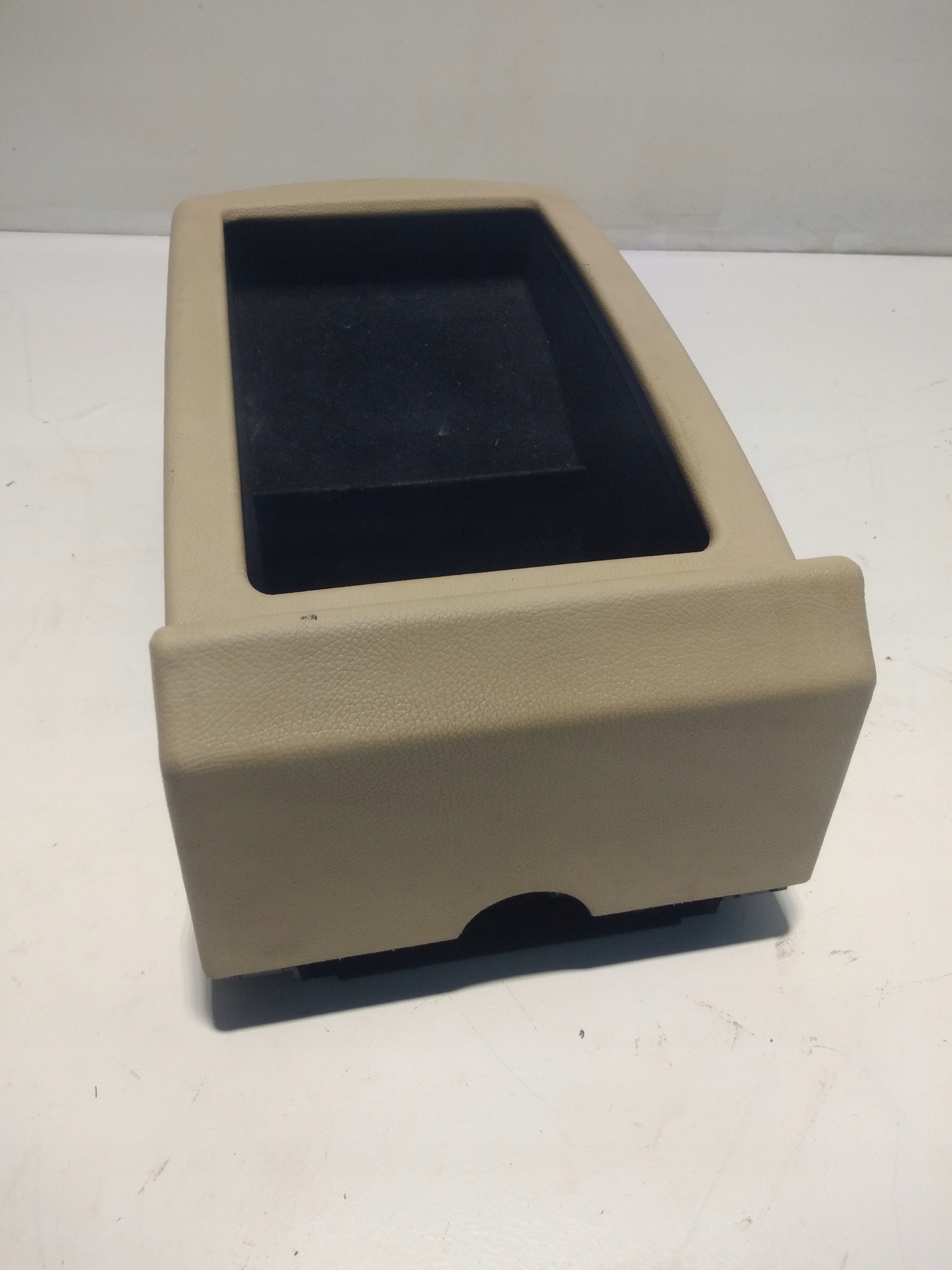 armrest TUNEL rear part rear MERCEDES W216