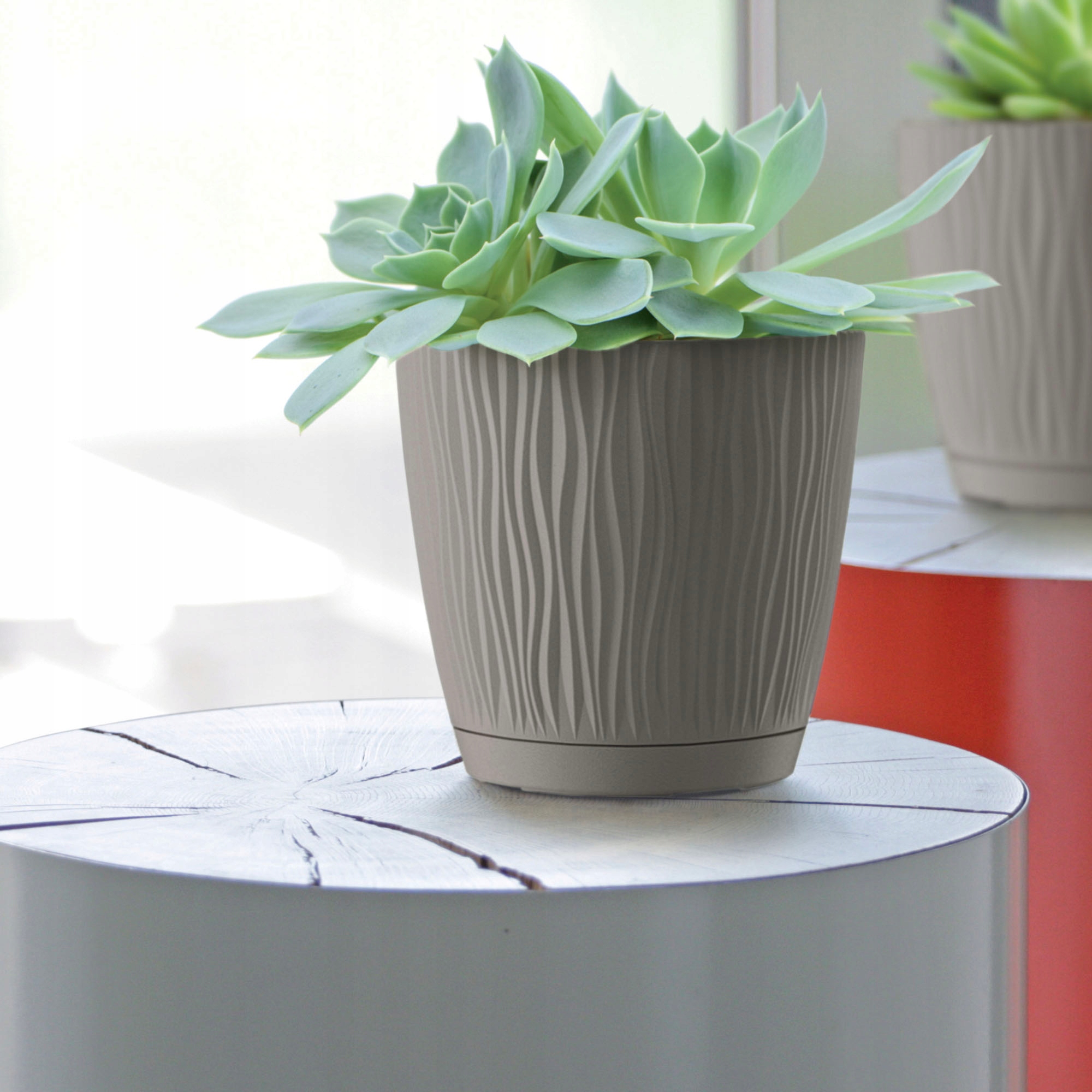 DONICZKA OSŁONKA OKRĄGŁA Z PODSTAWKĄ 16,8 CM MOCCA Stan opakowania oryginalne