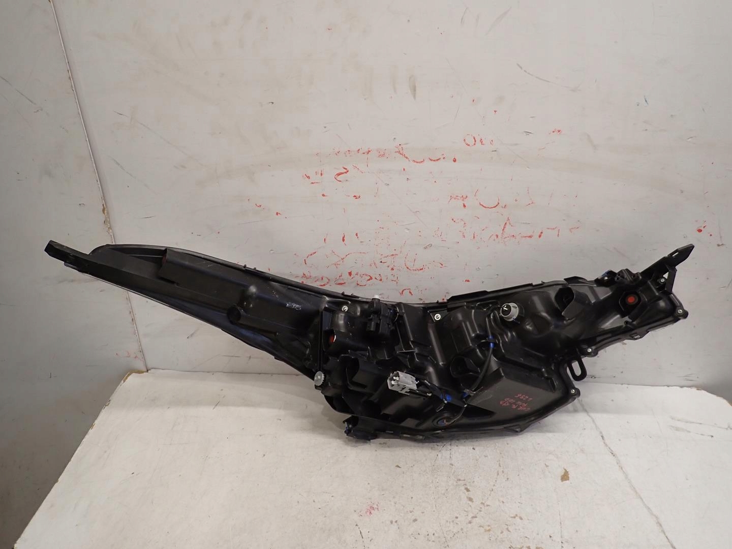light front front left TOYOTA CHR LIFT 2019- FULL LED 81150-F4180