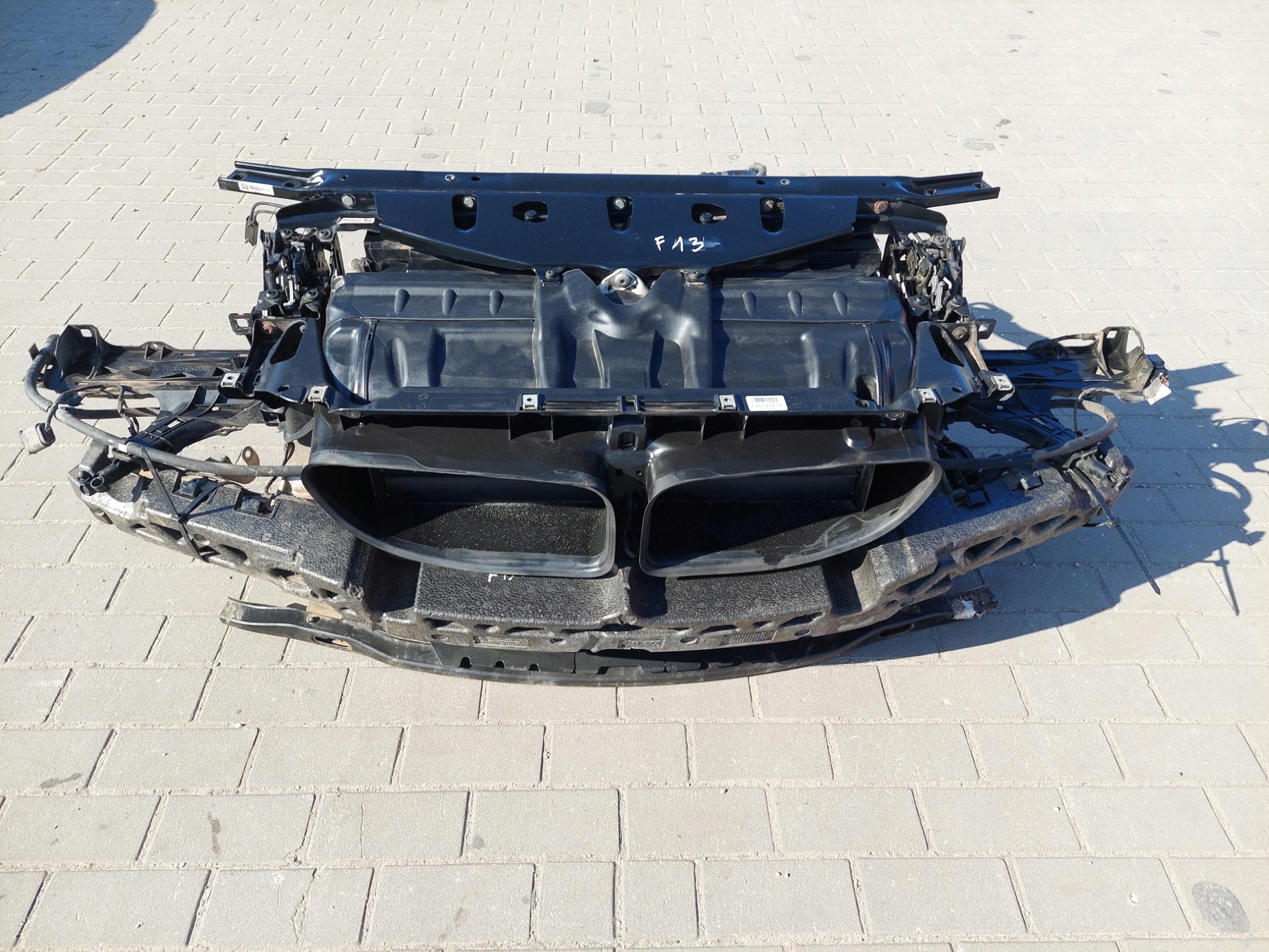 PAS PRZOD PRZEDNI WZMOCNIENIE CHLODNICE KOMPLET BMW 6 F13 F12 3.0 D 640D