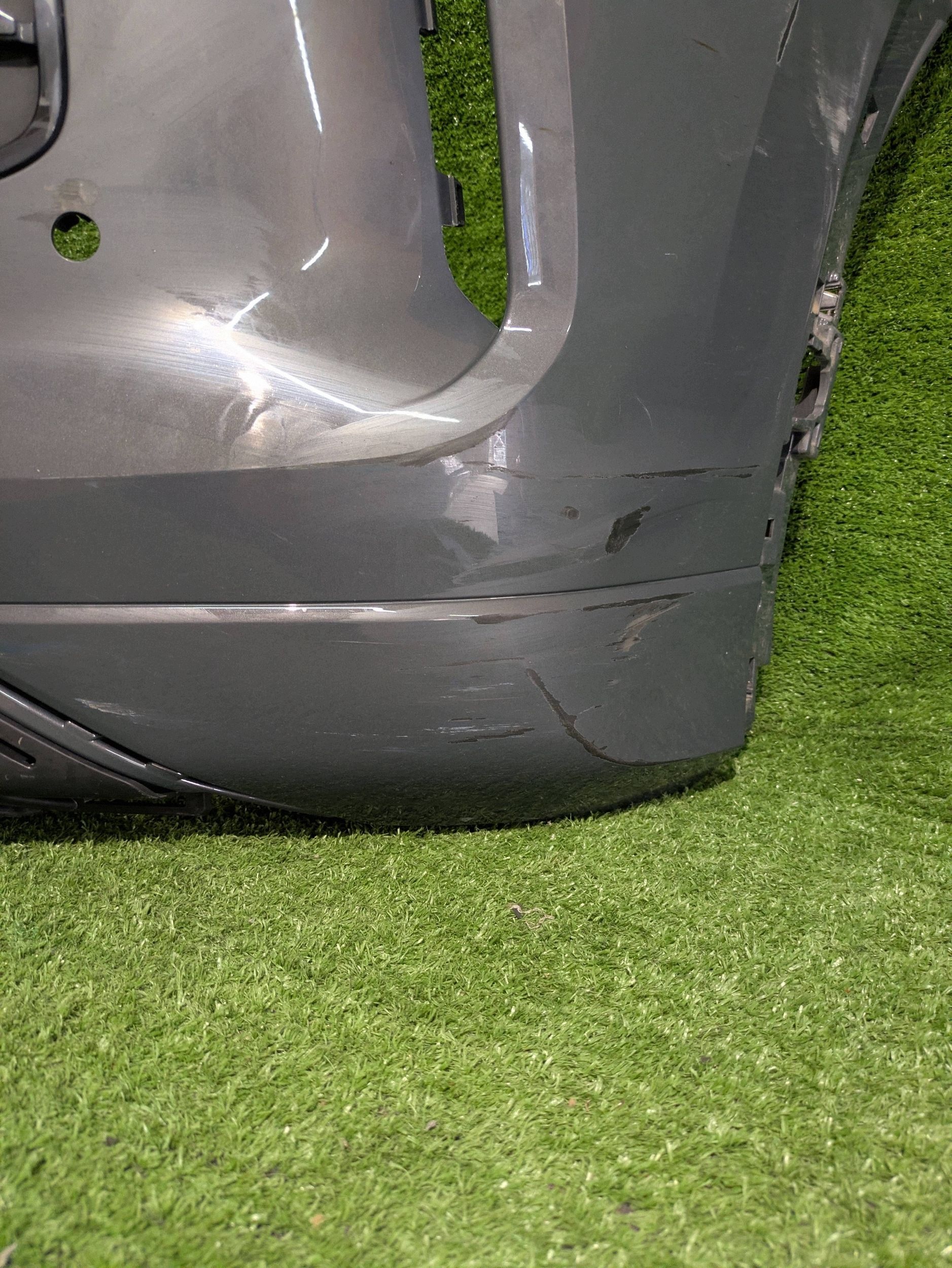 front bumper front VW TAYRON 24- NR.Z9210