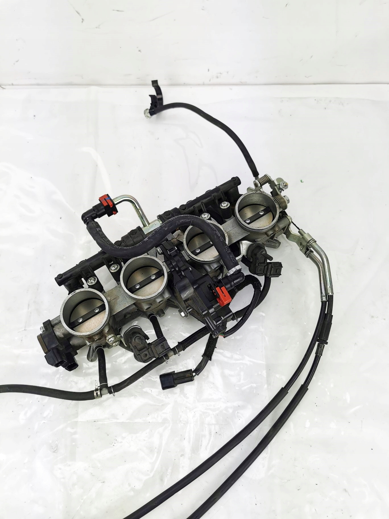 KAWASAKI Z900 17-19 PRZEPUSTNICE WTRYSKI TPS