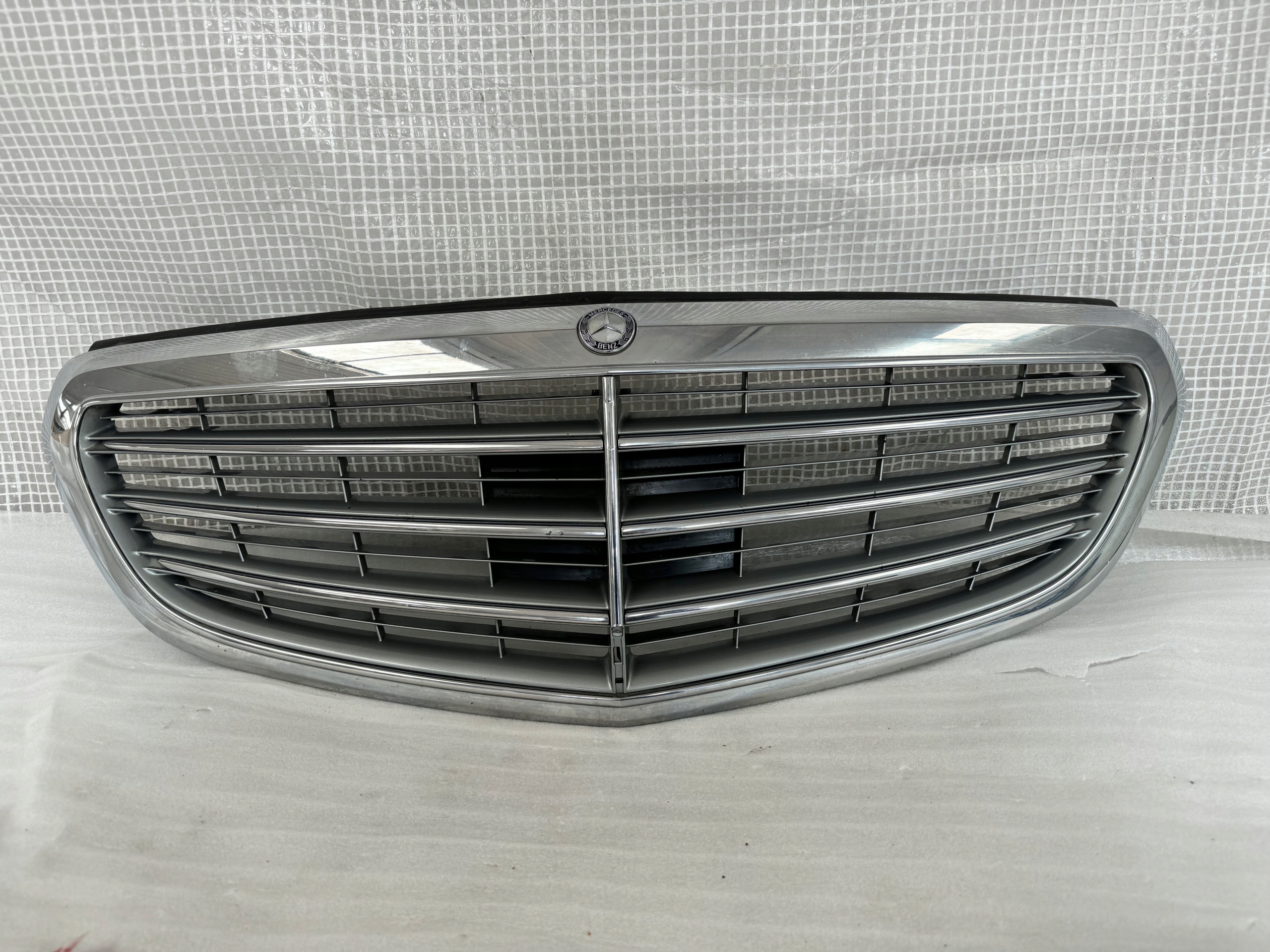 Mercedes-Benz E-Klasse W212 Kühlergrill FRONTGRILL Kühlergitter A2128801413 - Thumbnail 1