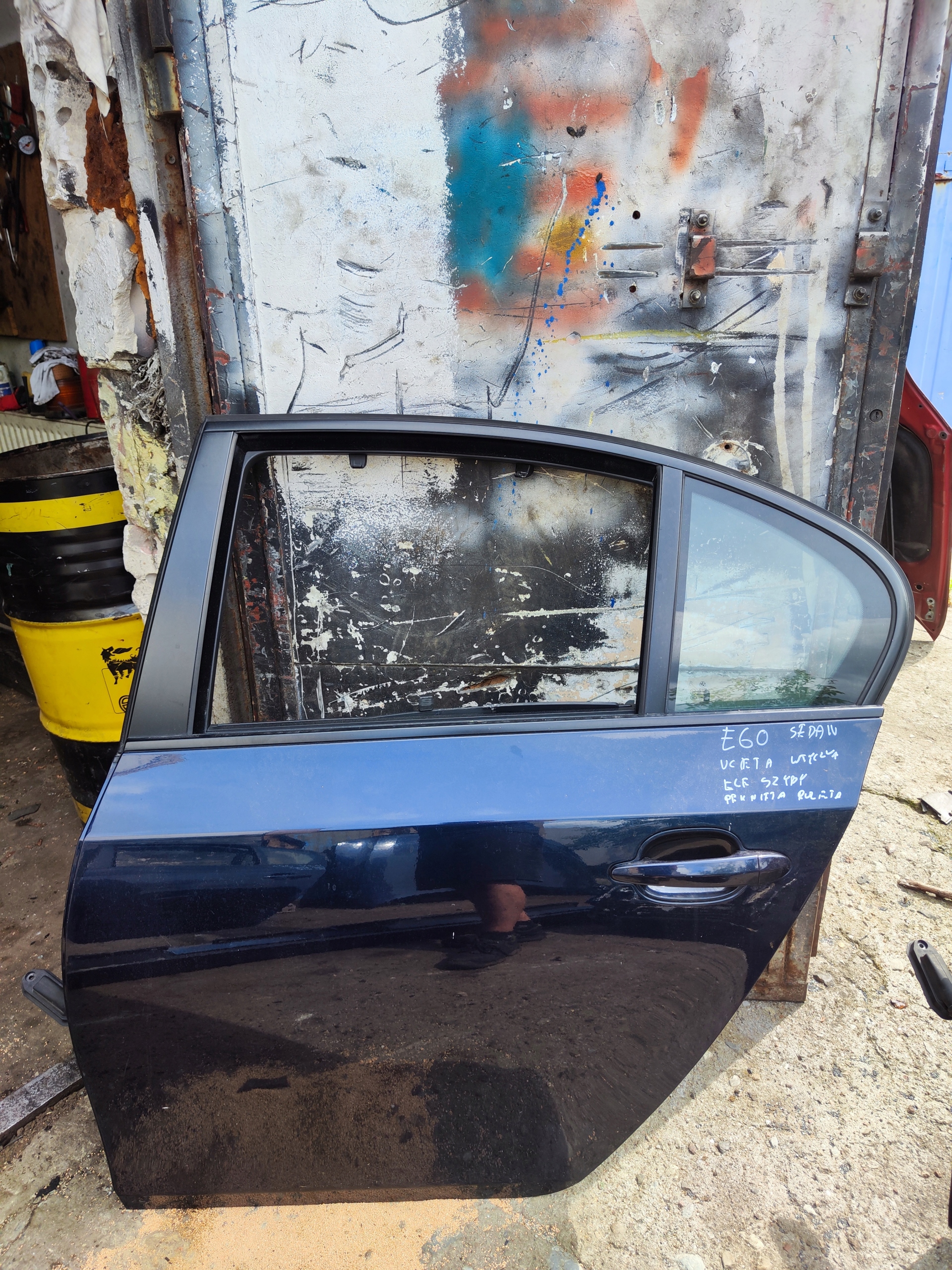 BMW 5 E60 DRZWI LEWY TYŁ TYLNE KOMPLETNE SEDAN