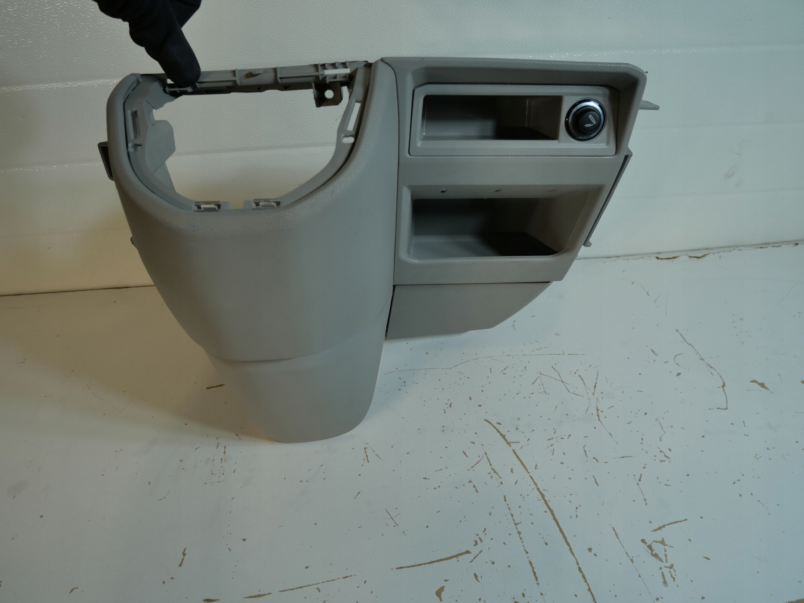 VW T6 Gehäuse TUNEL mitte 7E1858365 P/Q