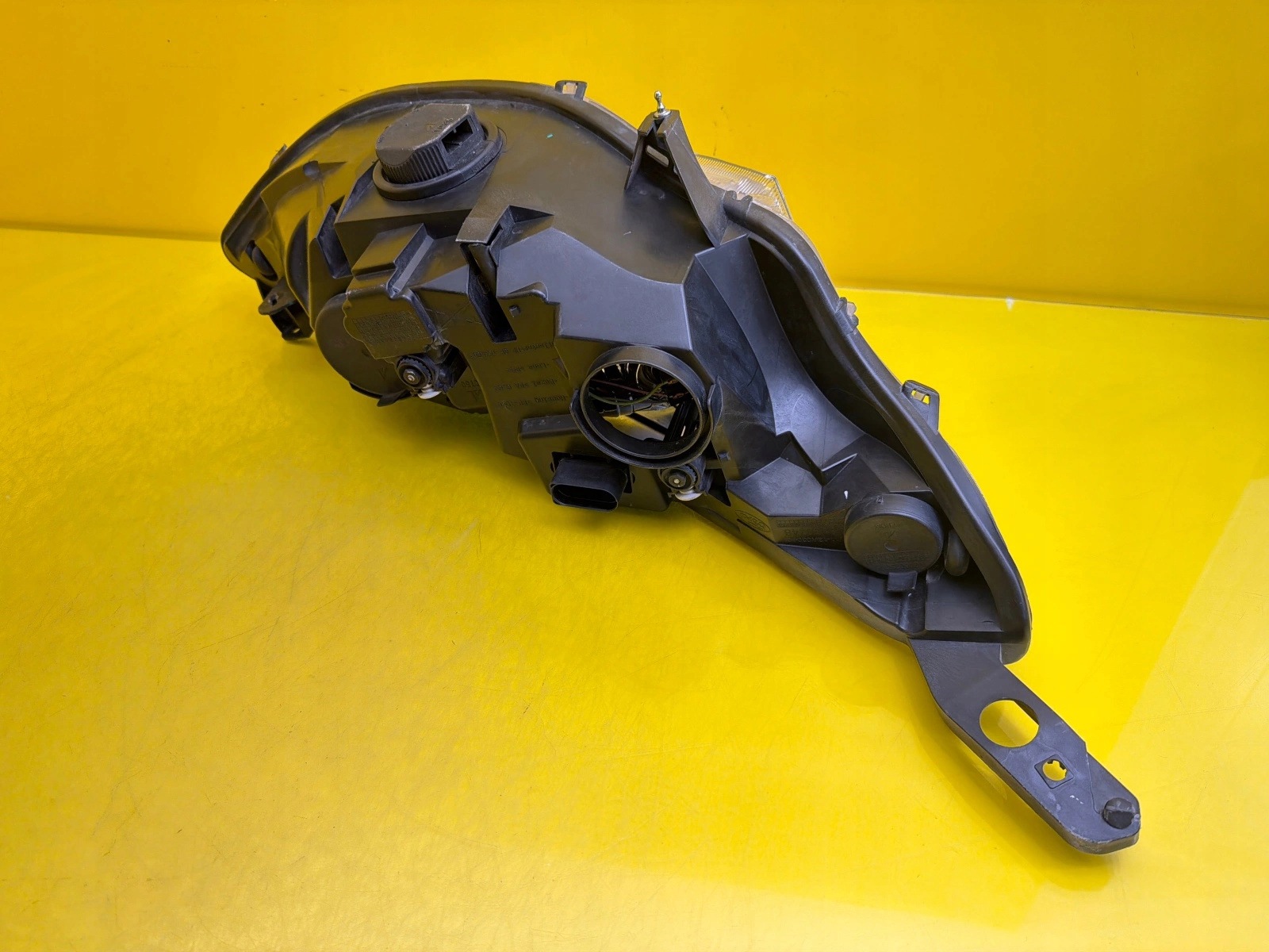 light left Ford B-Max B Max AV11-13W030-AE normal 2012-2017