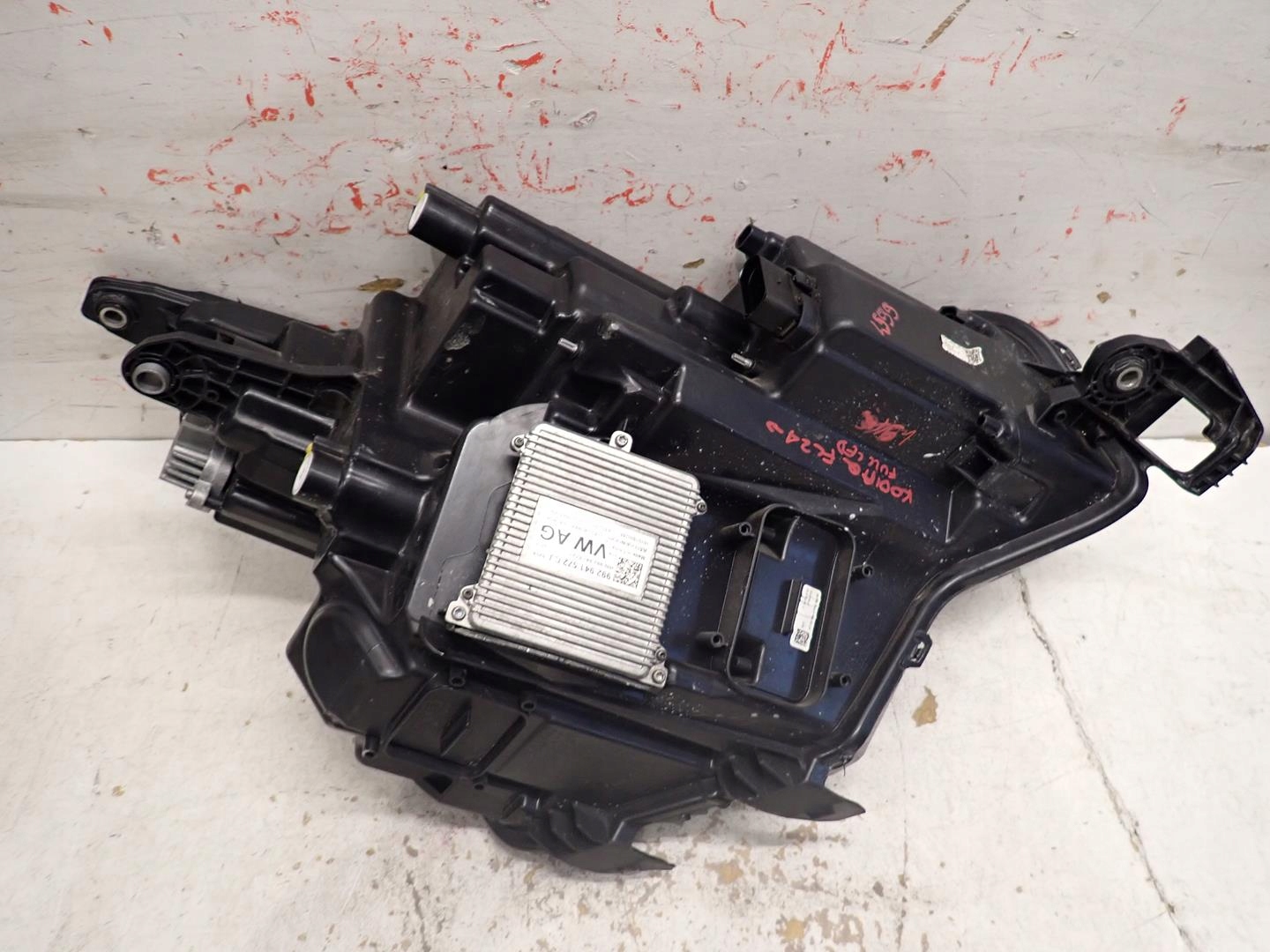 light front front left SKODA KODIAQ LIFT 2021- FULL LED 566941035A