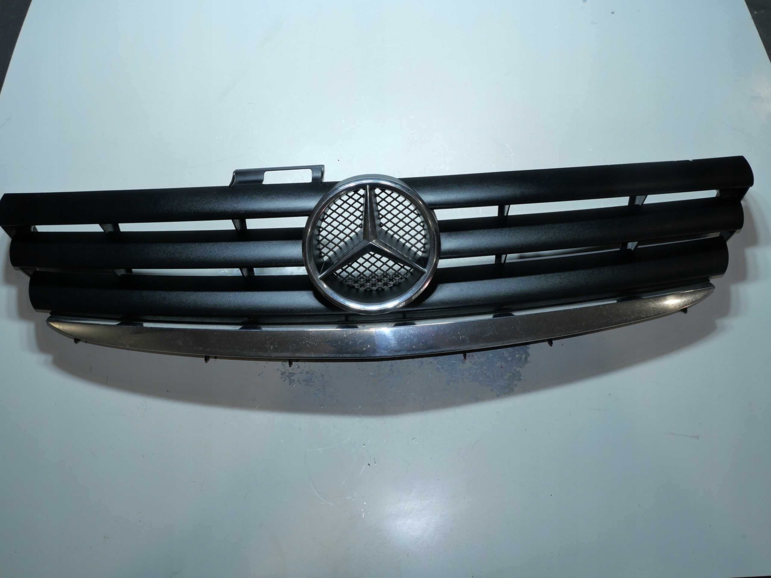 MERCEDES W169 grill grill 1698800083