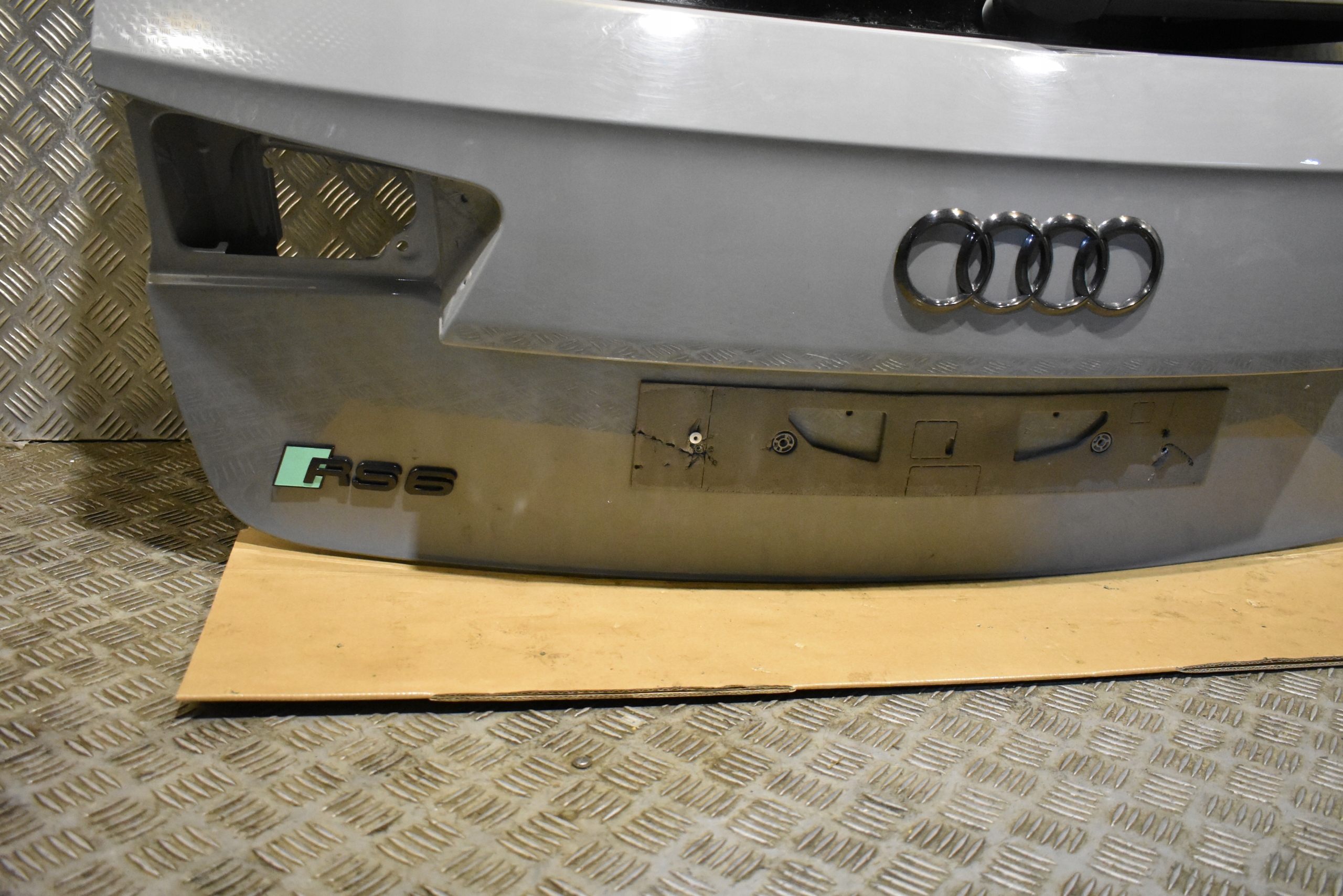 IDEALNA boot doors boot AUDI A6 C7 W colour: LY7C Y7C 1