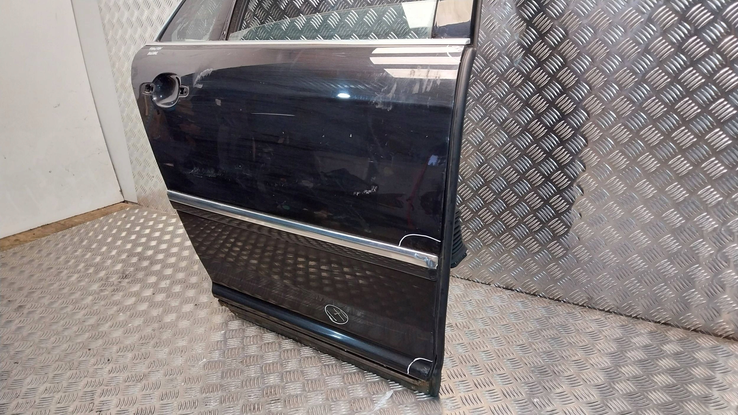 dveře záď pravé VW PHAETON 02