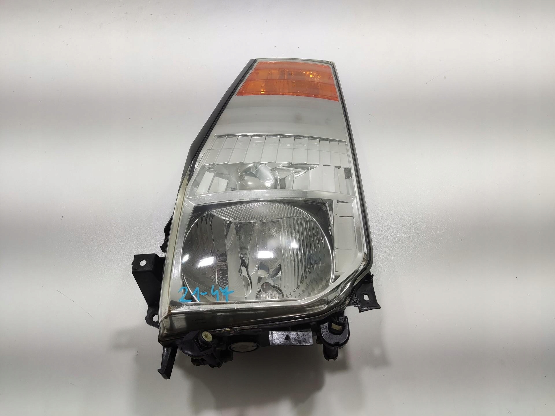 light left front front NISSAN CABSTAR 2006-2014 26060-MB400 EUROPA