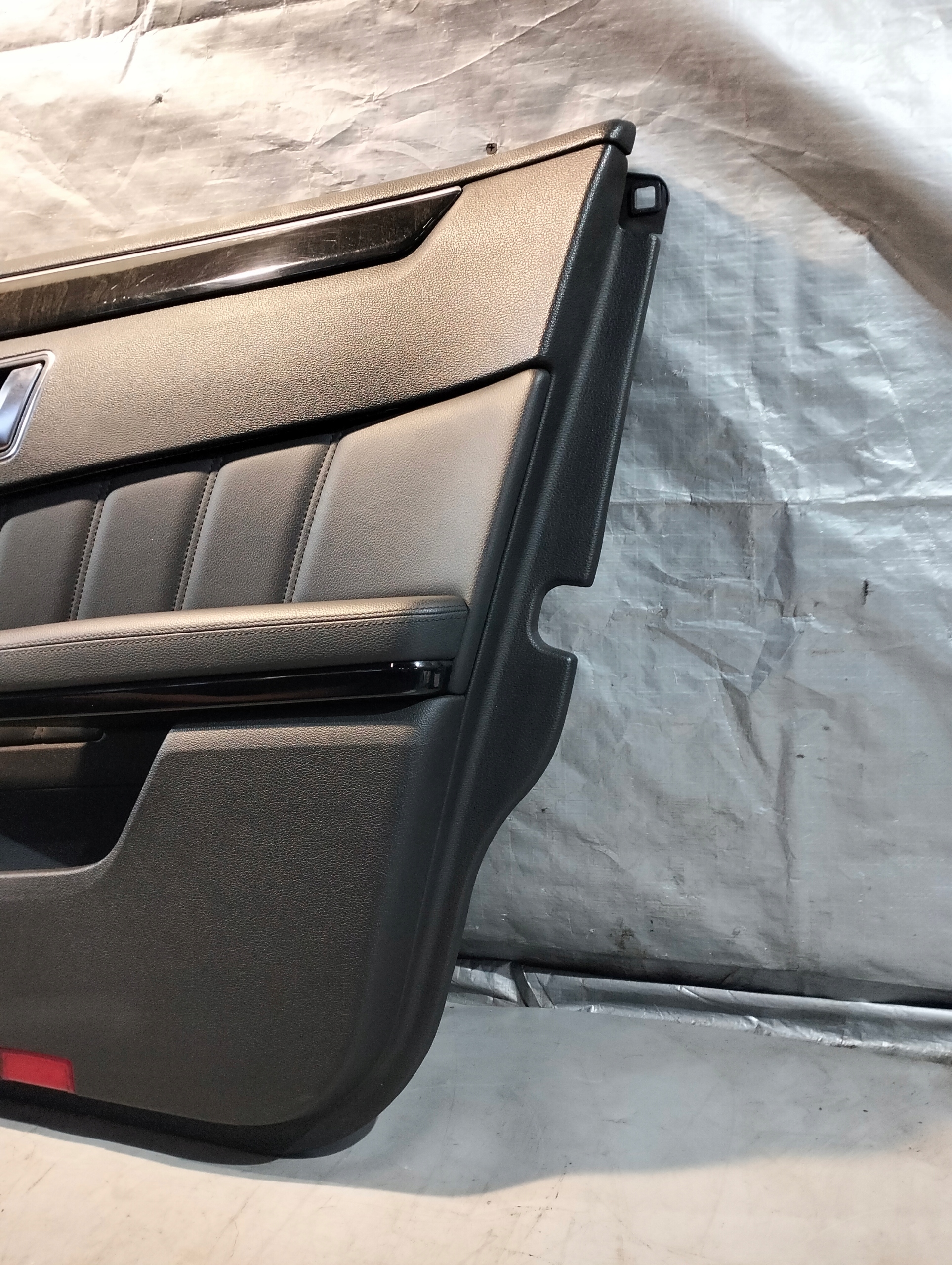 side upholstery right front MERCEDES W212 E220 2013r JC1697352