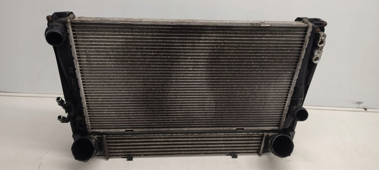 vízhütö a klímának intercooler BMW E91 2,0D