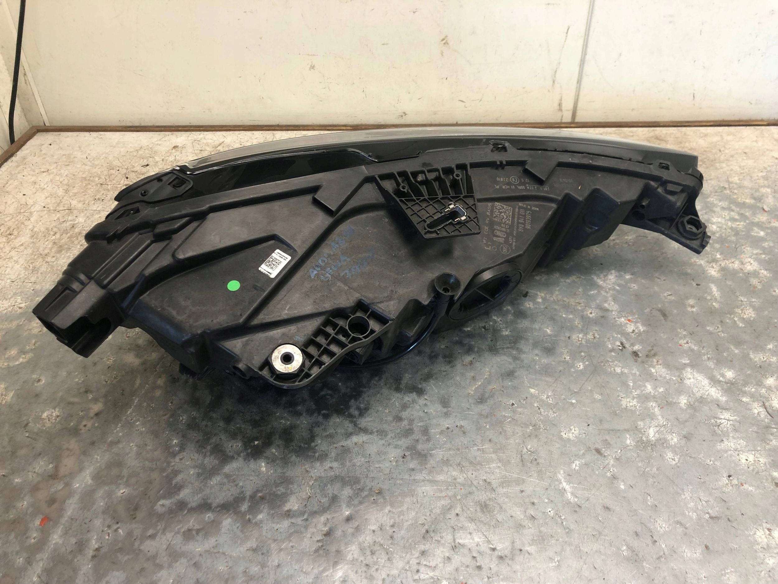 Licht links vorne FULL LED AUDI A3 8Y 8Y0941011