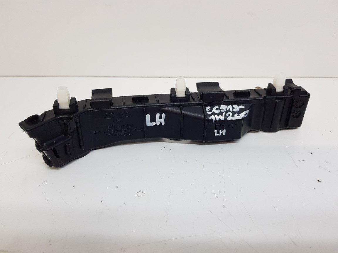 KIA RIO III Supporto staffa Paraurti Anteriore 2011