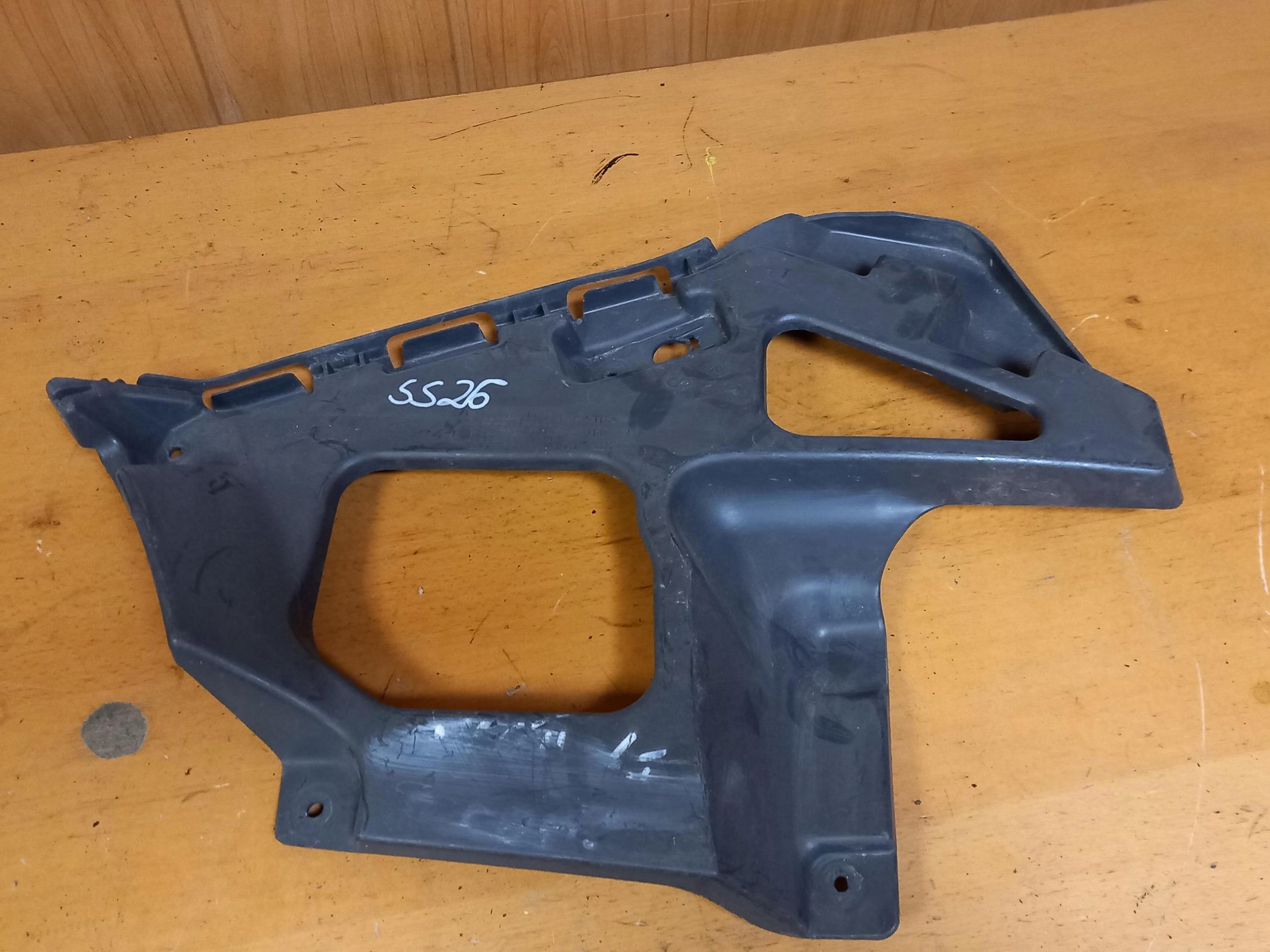 bumper bracket left rear part RENAULT MEGANE II KOMBI 8200146044 02-08