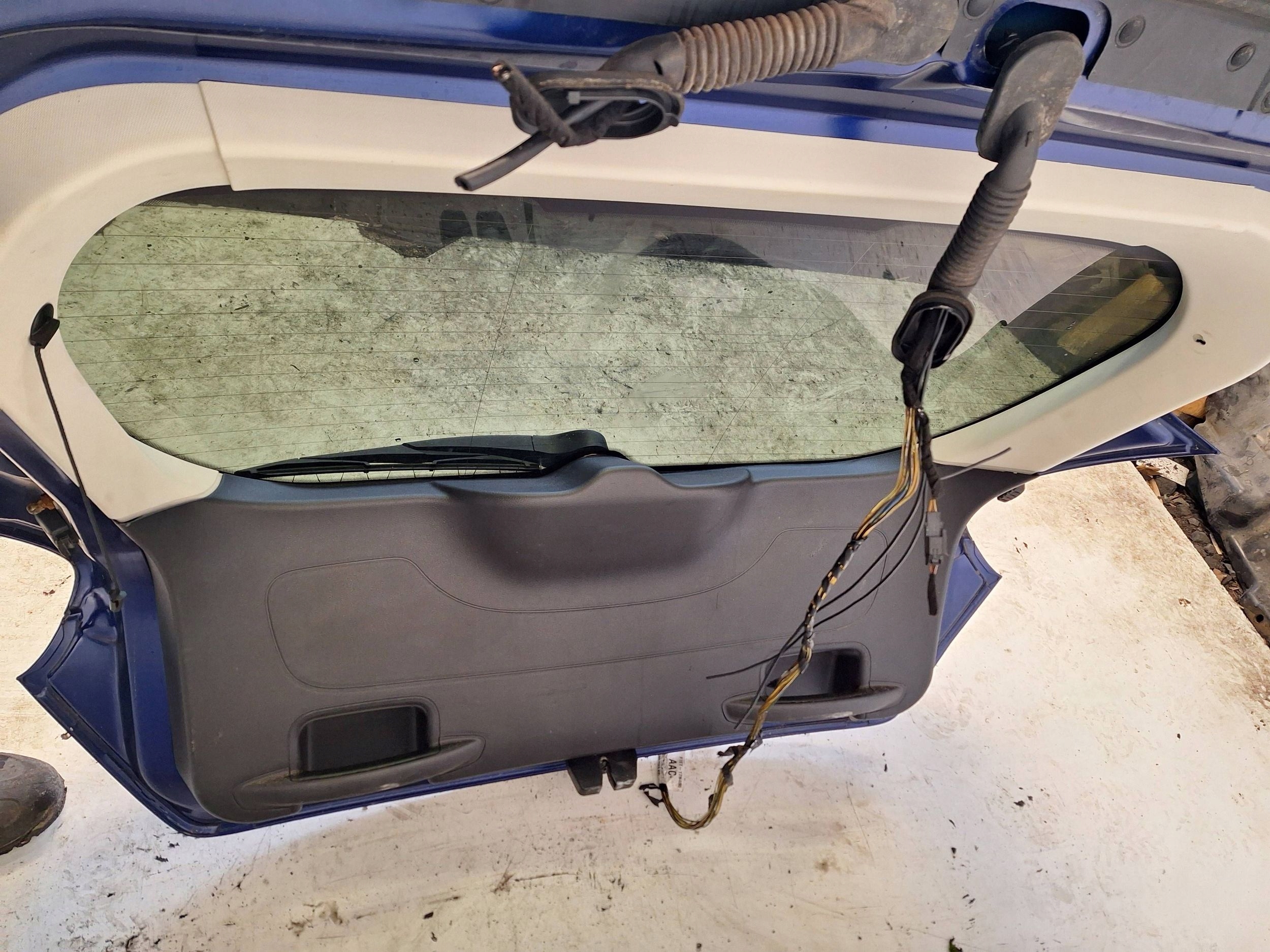FORD FOCUS MK3 HB 11-18 boot door