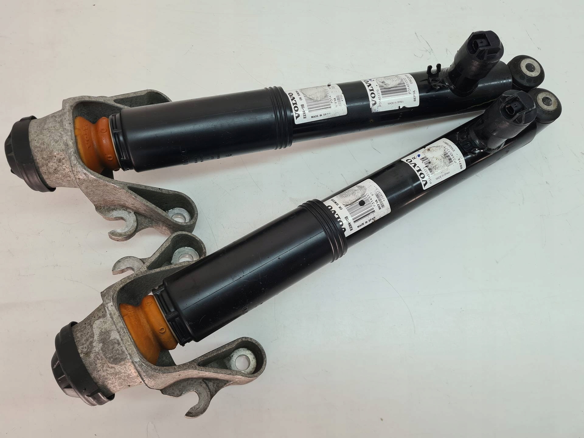 VOLVO XC90 AMORTYZATOR TYLNY P31451371 P31451370