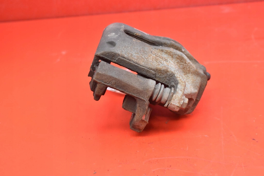 caliper brake right front CITROEN C4 CACTUS and 1.2 PURETECH 110 KM 14-17