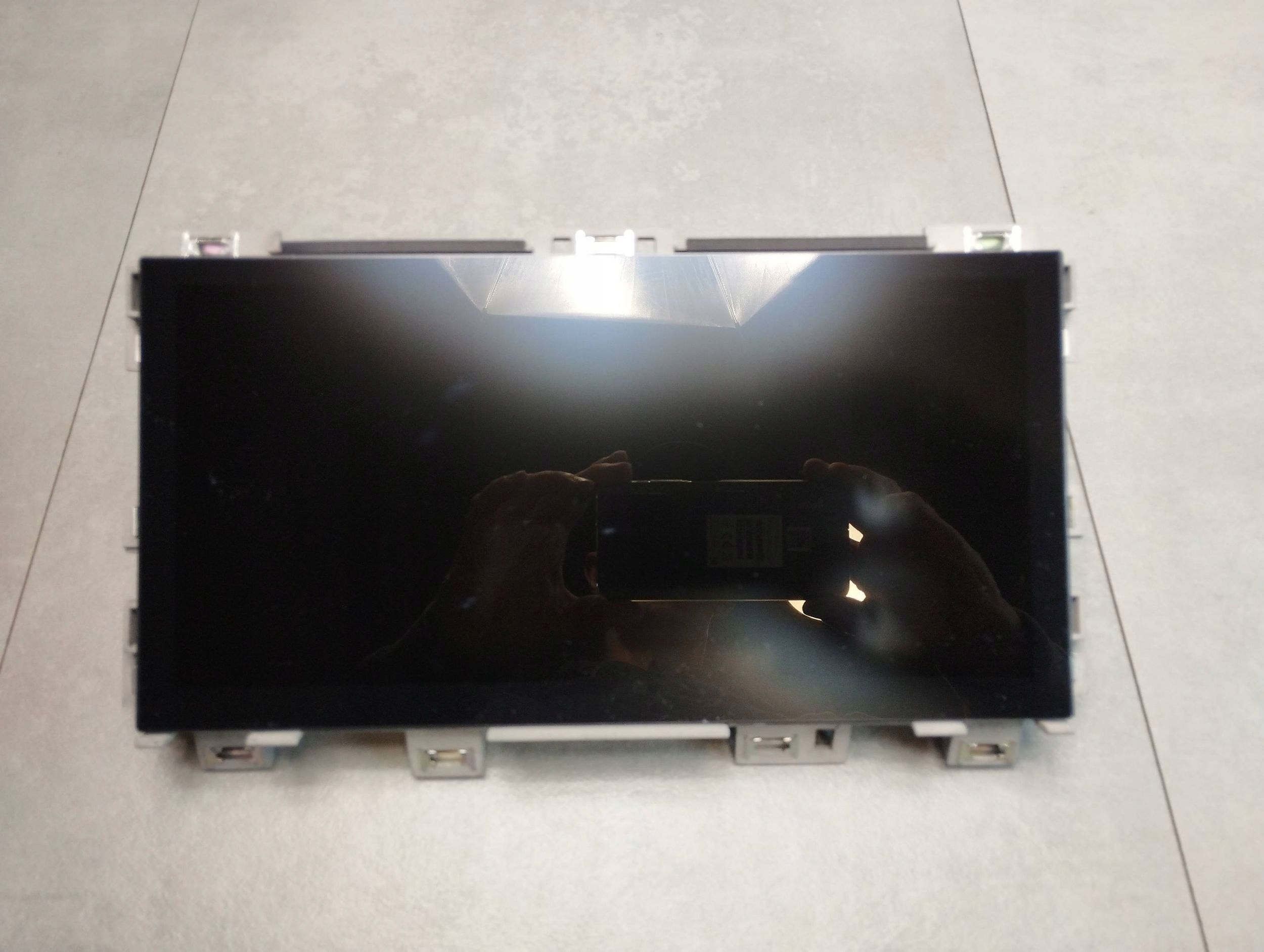 Audi Q4 e-tron display 89A919605