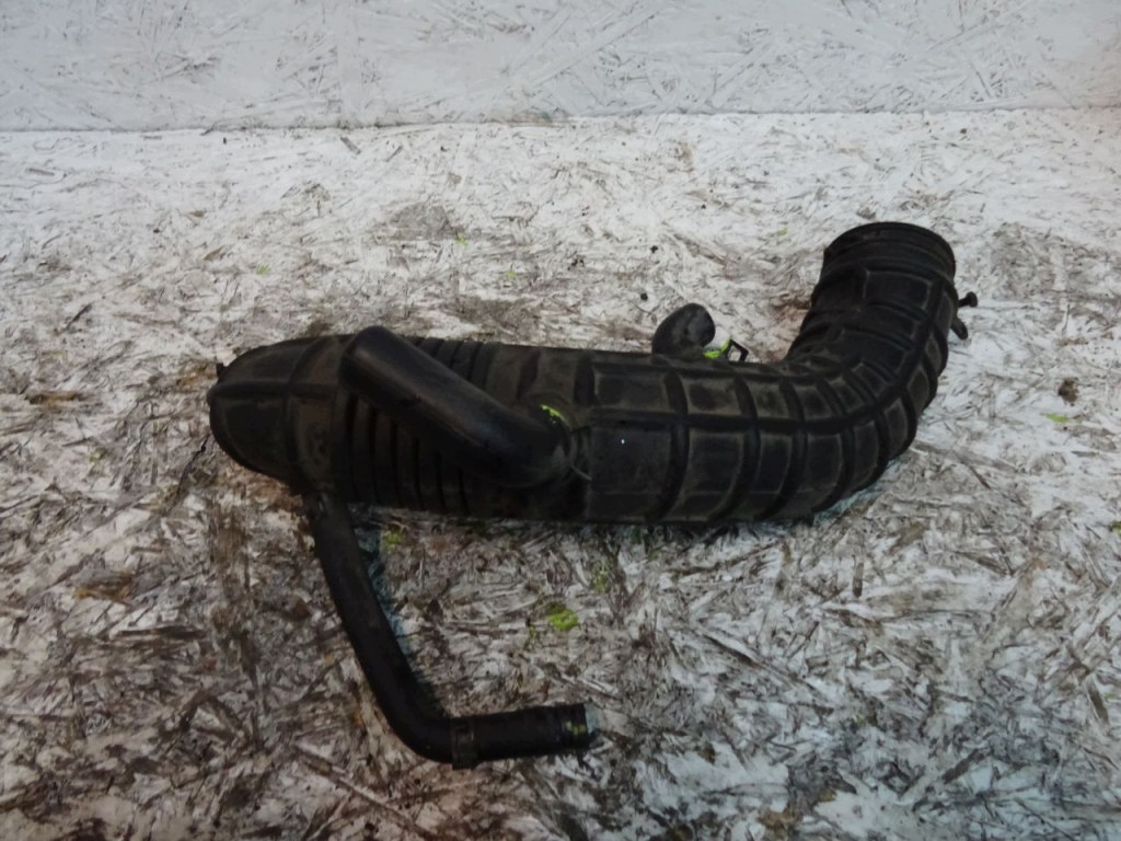 KIA RIO III 1.1CRDI pipe air 28140-1W400