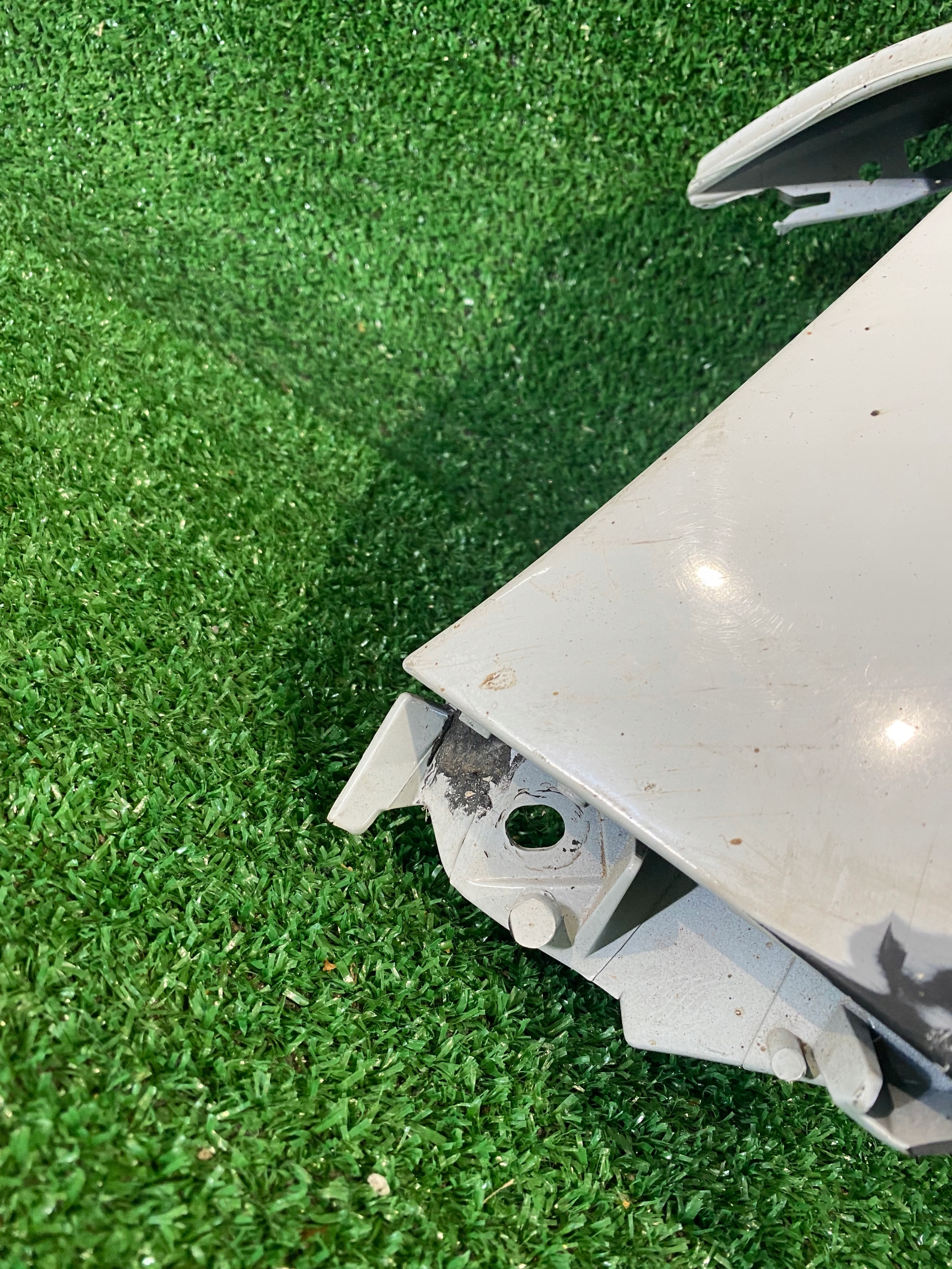 fender front left RENAULT CLIO III 195
