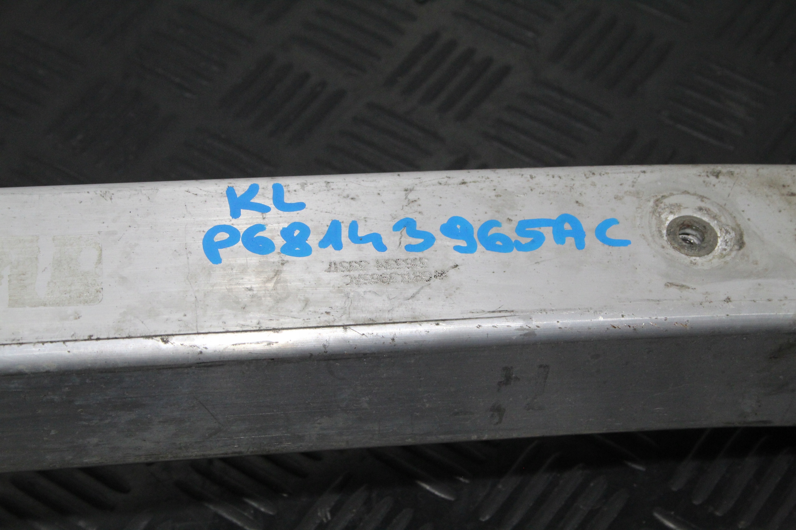 beam tip JEEP CHEROKEE KL P68143953AC