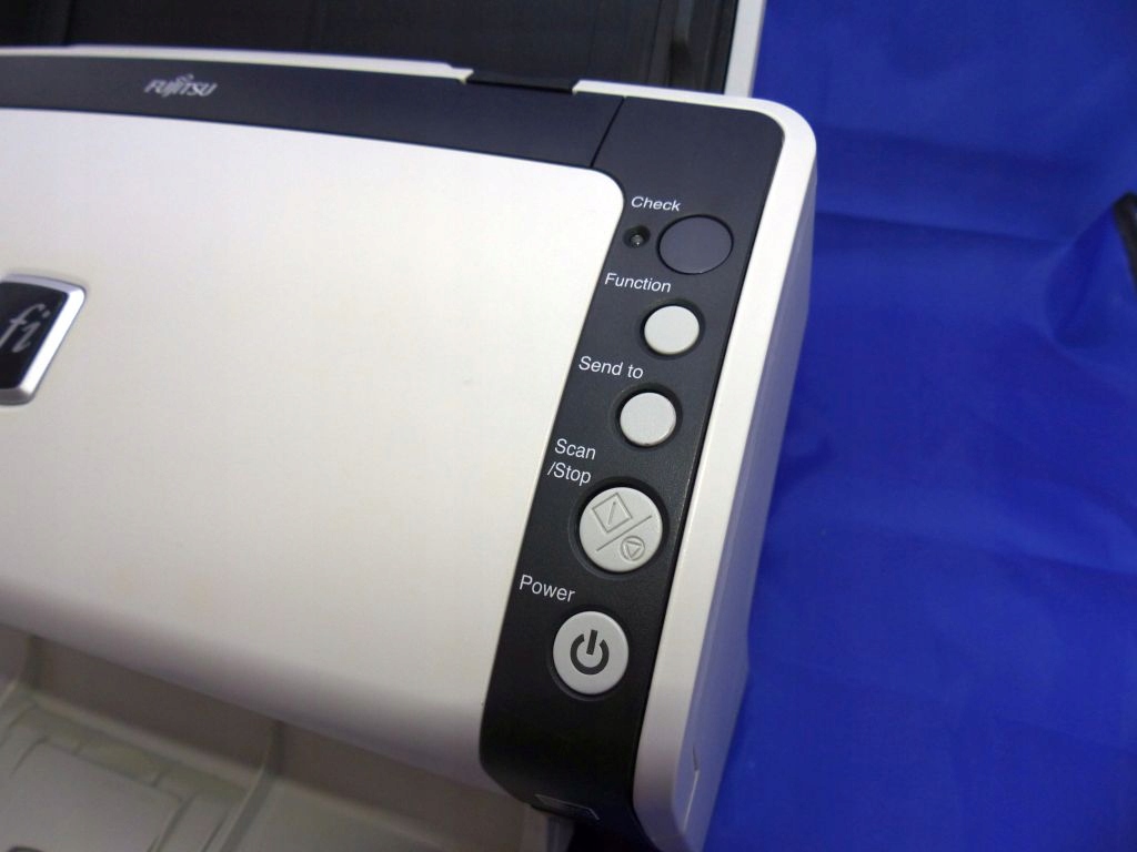 SZYBKI PROFESJONALNY SKANER FUJITSU Fi-6130 DUPLEX Marka Fujitsu