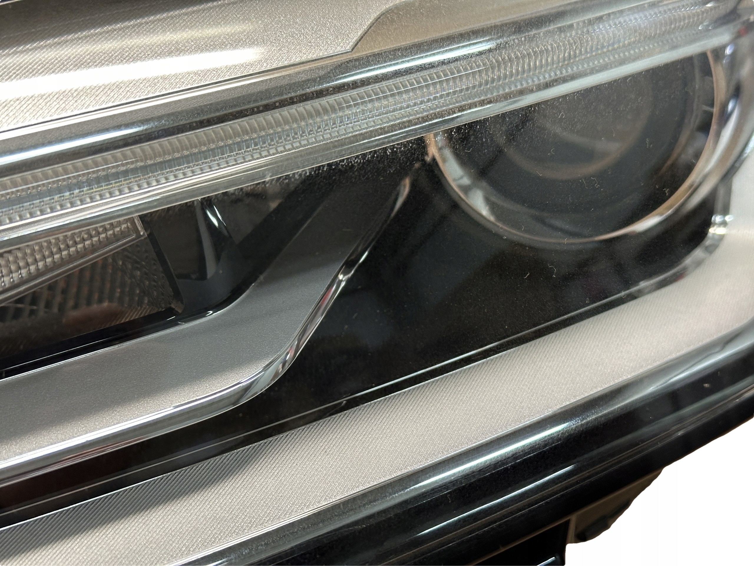 AUDI A5 8W light left front BI XENON 8W6941005C