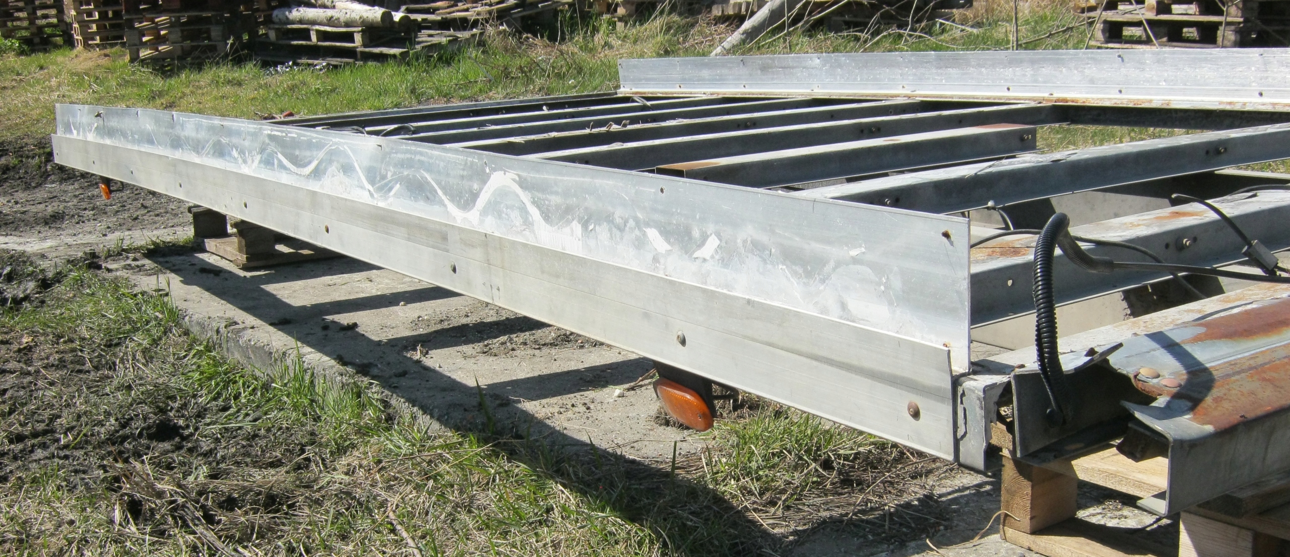 RAMA KONTENERA MOCOWANIE MAXITY NISSAN CABSTAR Version European