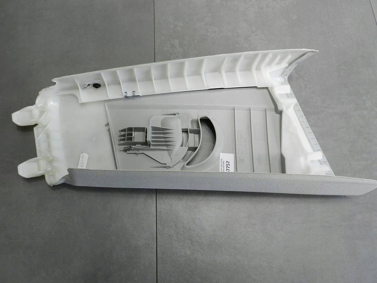 AUDI A5 8T cover SLUPKA left 8T8867293