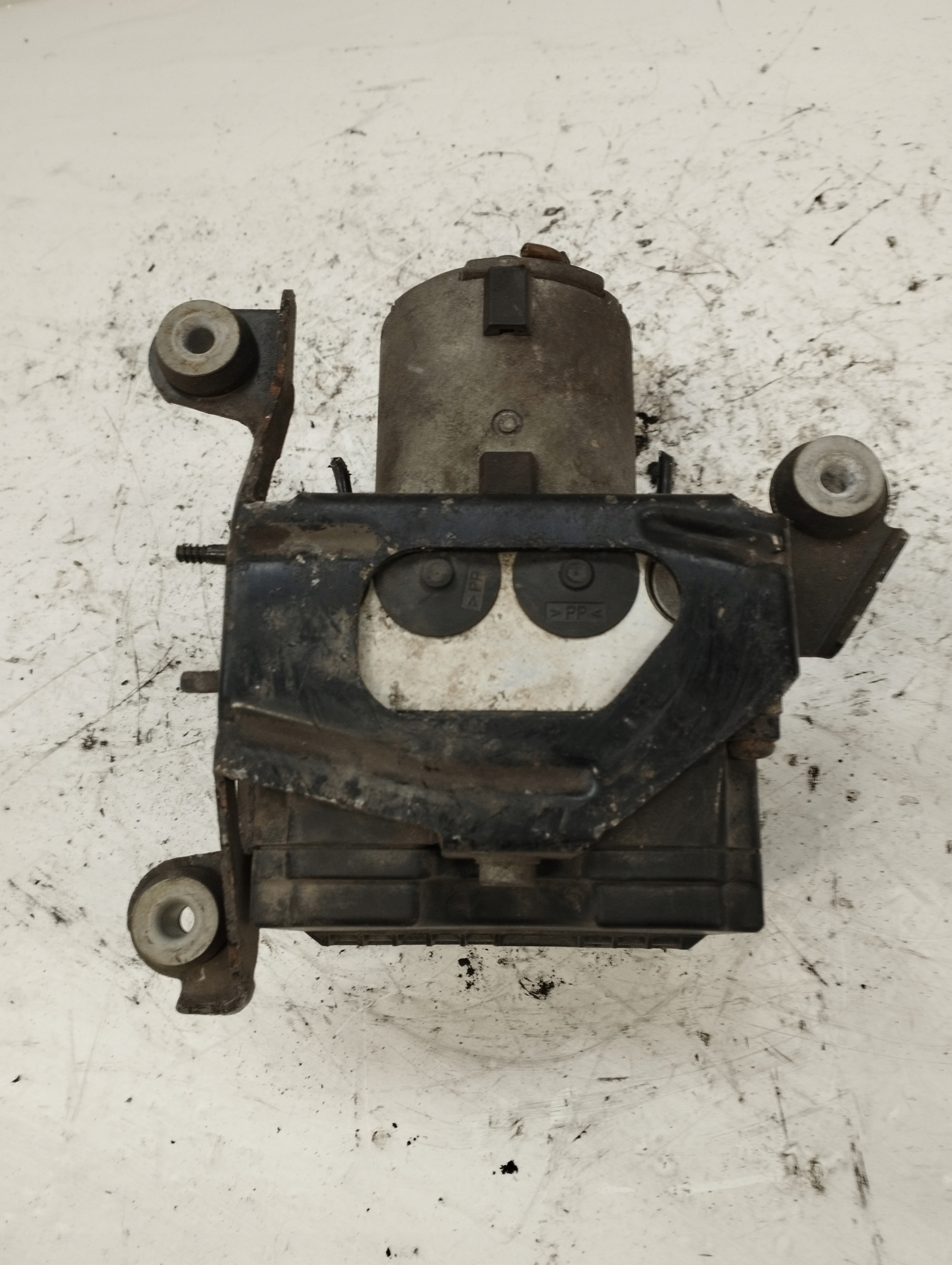 Audi A4 B5 1.8 насос ABS 8D0614111