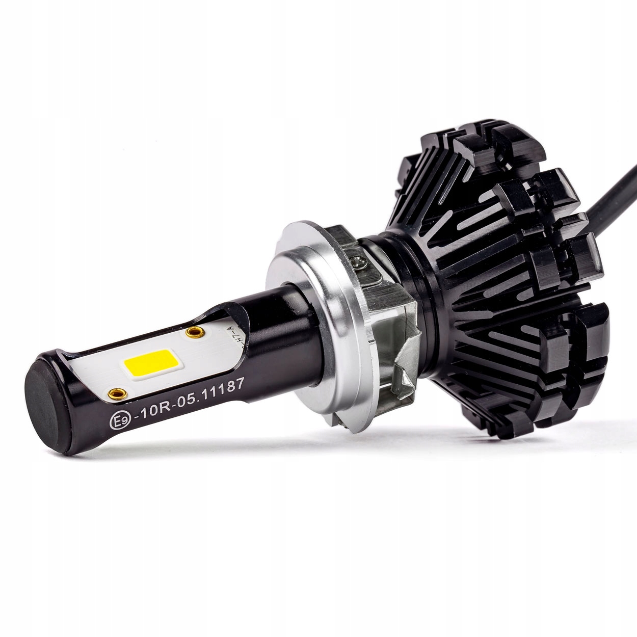 Żarówki samochodowe LED CX Series H7-6 Model AMI-01076