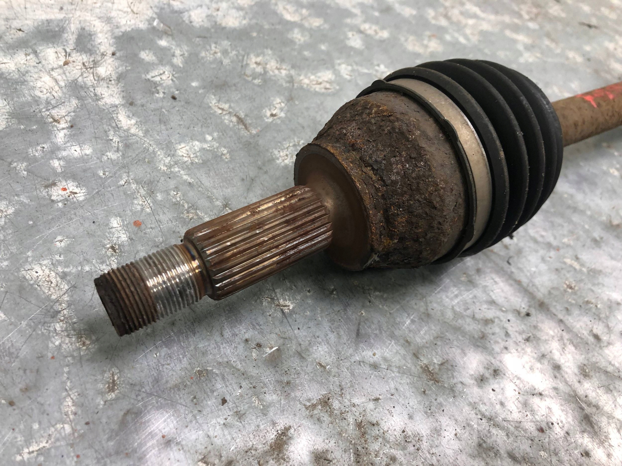 semi-axis left FORD FIESTA MK7