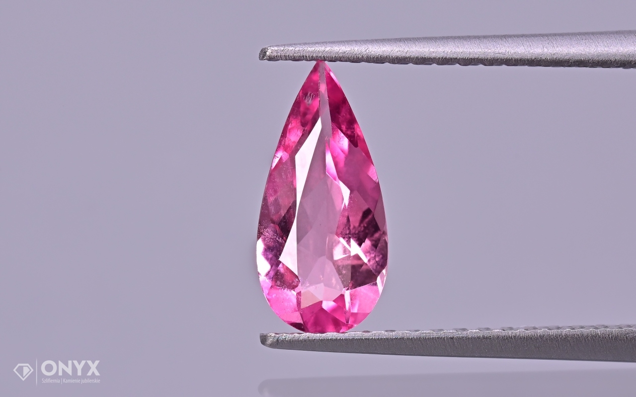 Turmalín fasetovaný slza 10x4,5 mm