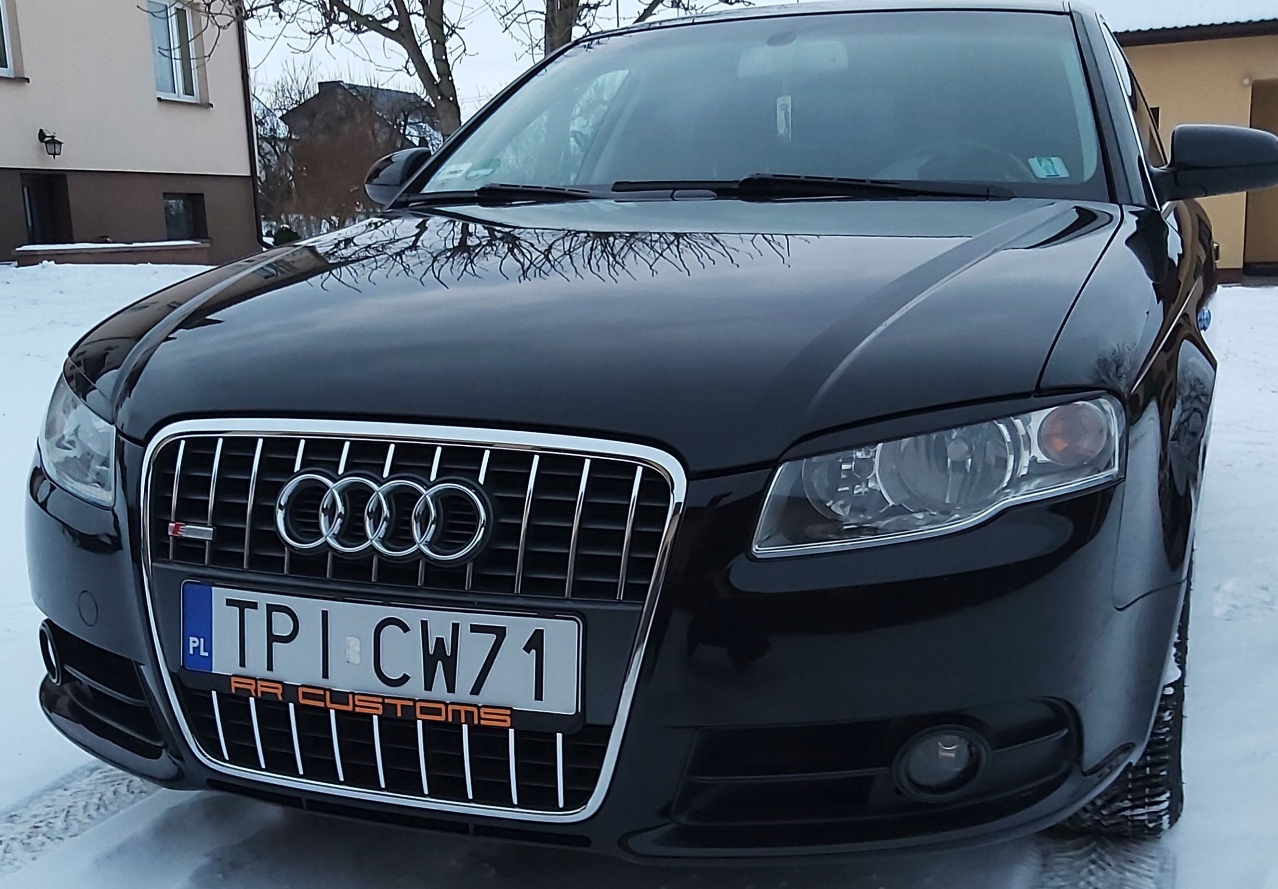 AUDI A4 B7 S-LINE Listwy CHROM GRILL atrapa TUNING Kolor srebrny