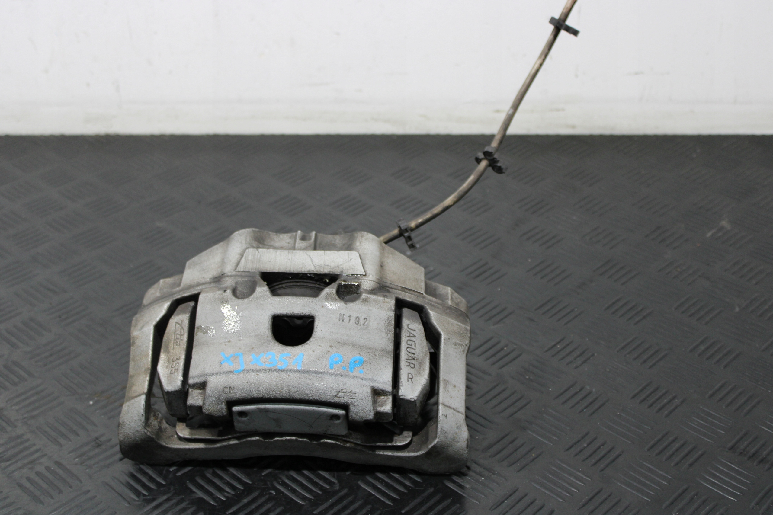caliper brake right front JAGUAR XJ X351 VIII