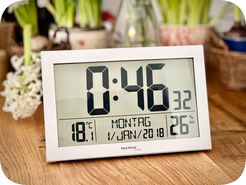 Zegar cyfrowy ścienny Technoline WS8016 BLADE HOME Zasilanie baterie