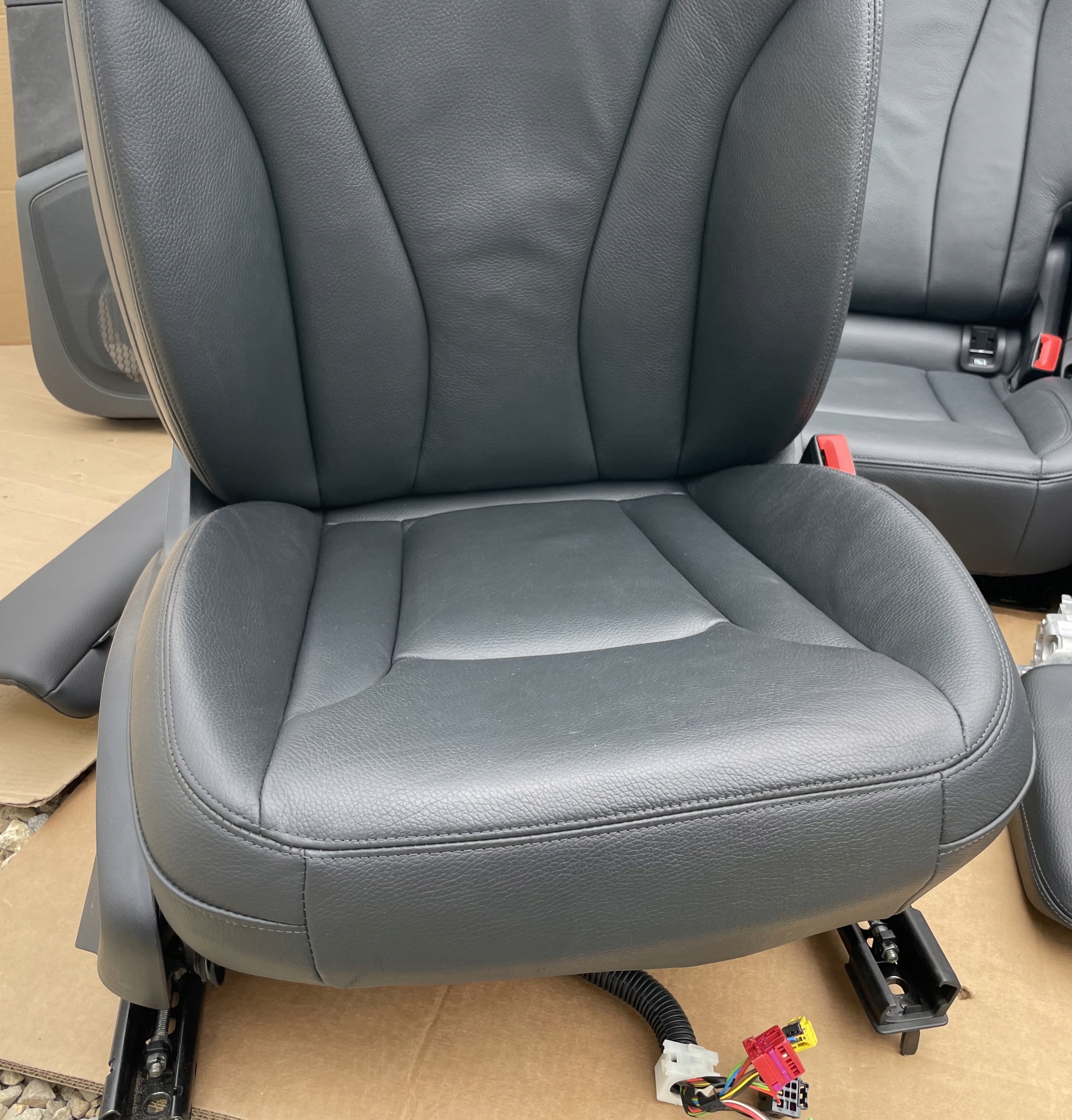 seats armrest AUDI Q8 leather ELEKTRYKA KOMPLET original